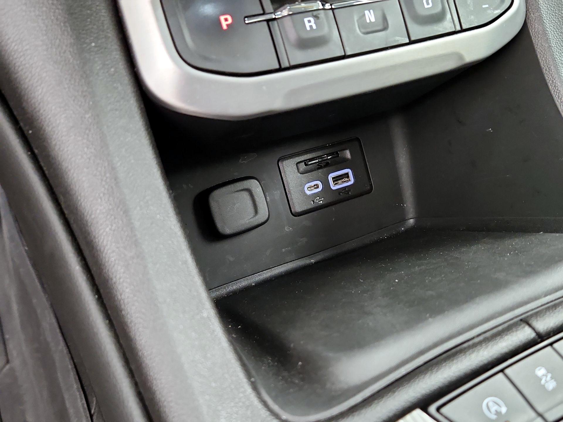 Thumbnail: 2023 GMC Acadia - 19