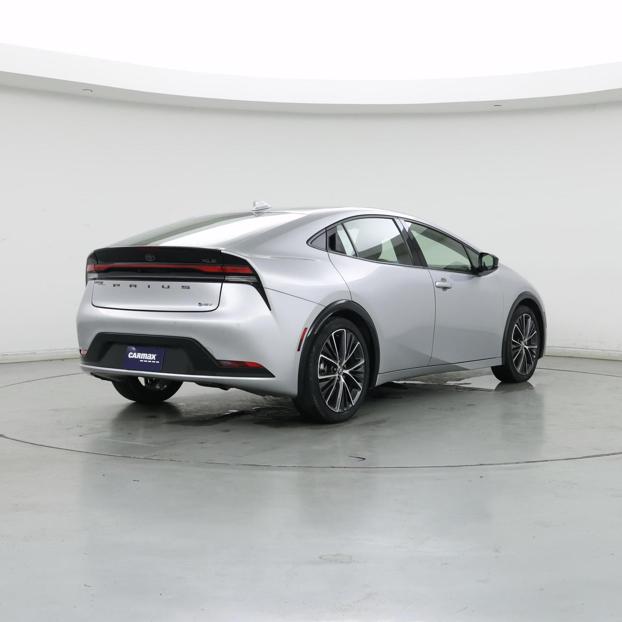 Thumbnail: 2024 Toyota Prius - 8
