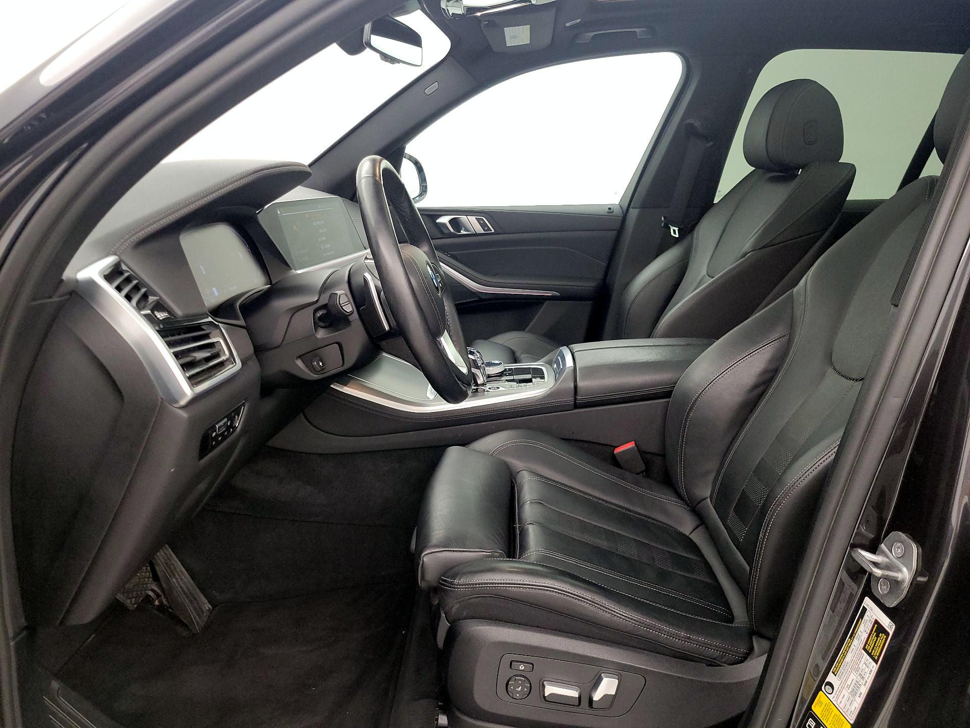 Thumbnail: 2022 BMW X5 - 11