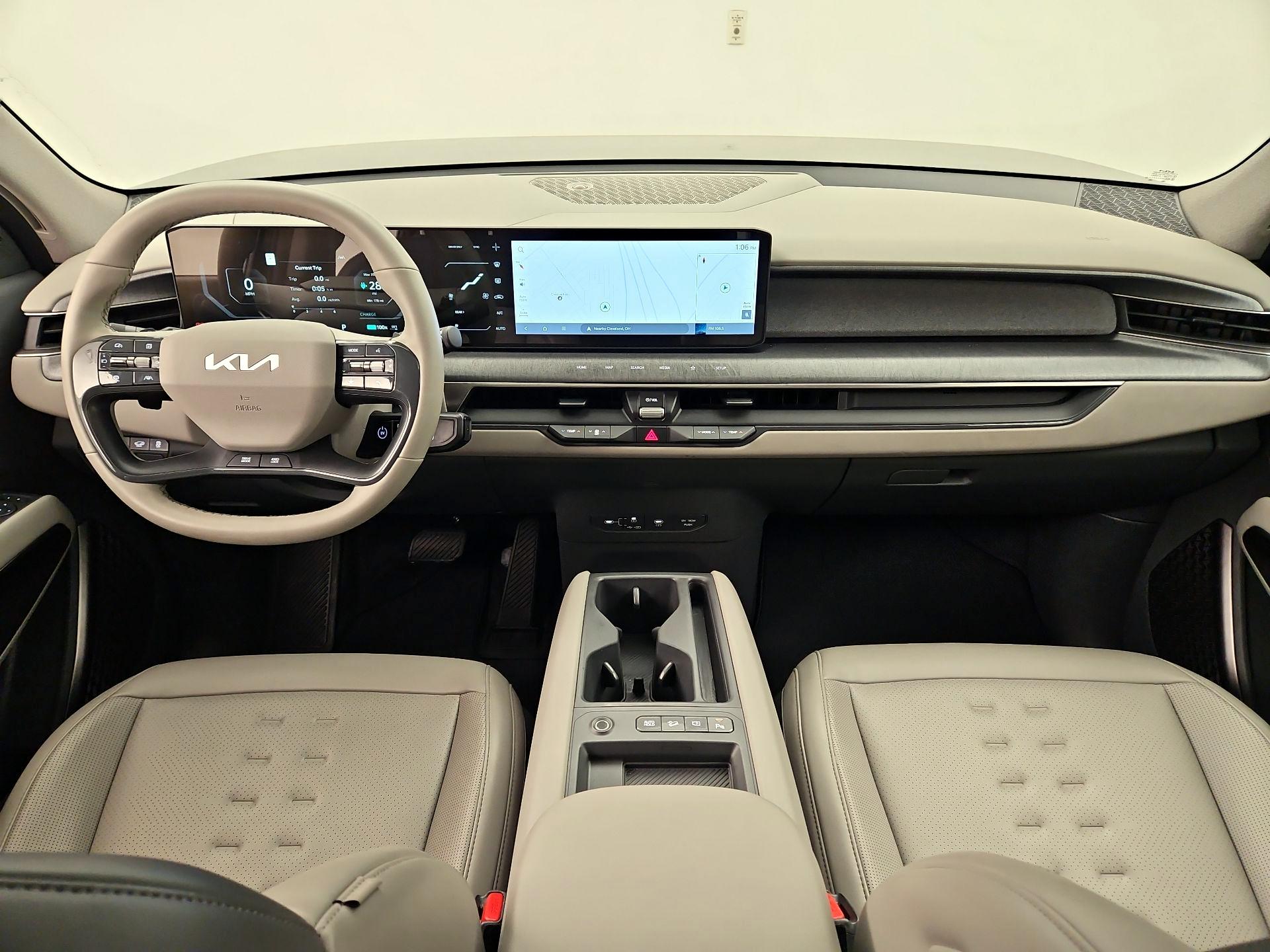 Thumbnail: 2024 Kia EV9 - 9