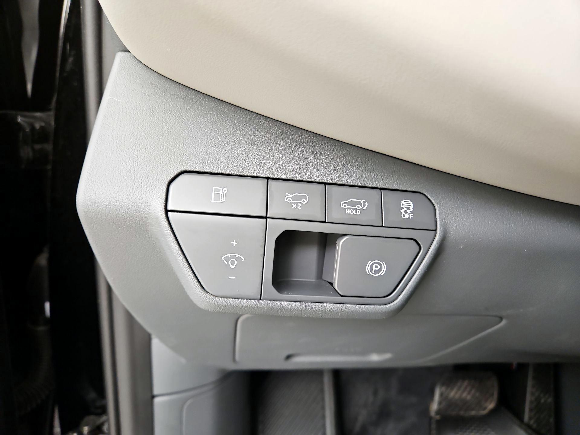 Thumbnail: 2024 Kia EV9 - 13