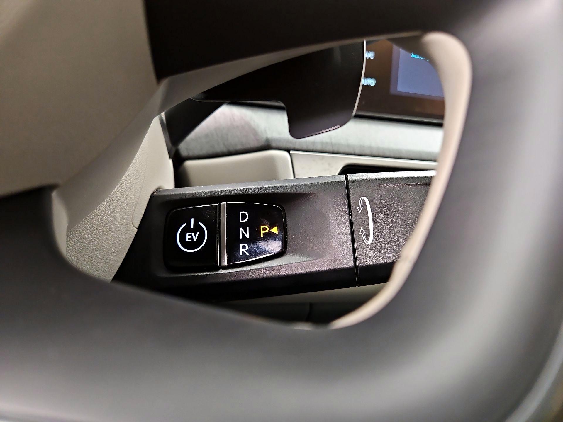 Thumbnail: 2024 Kia EV9 - 18