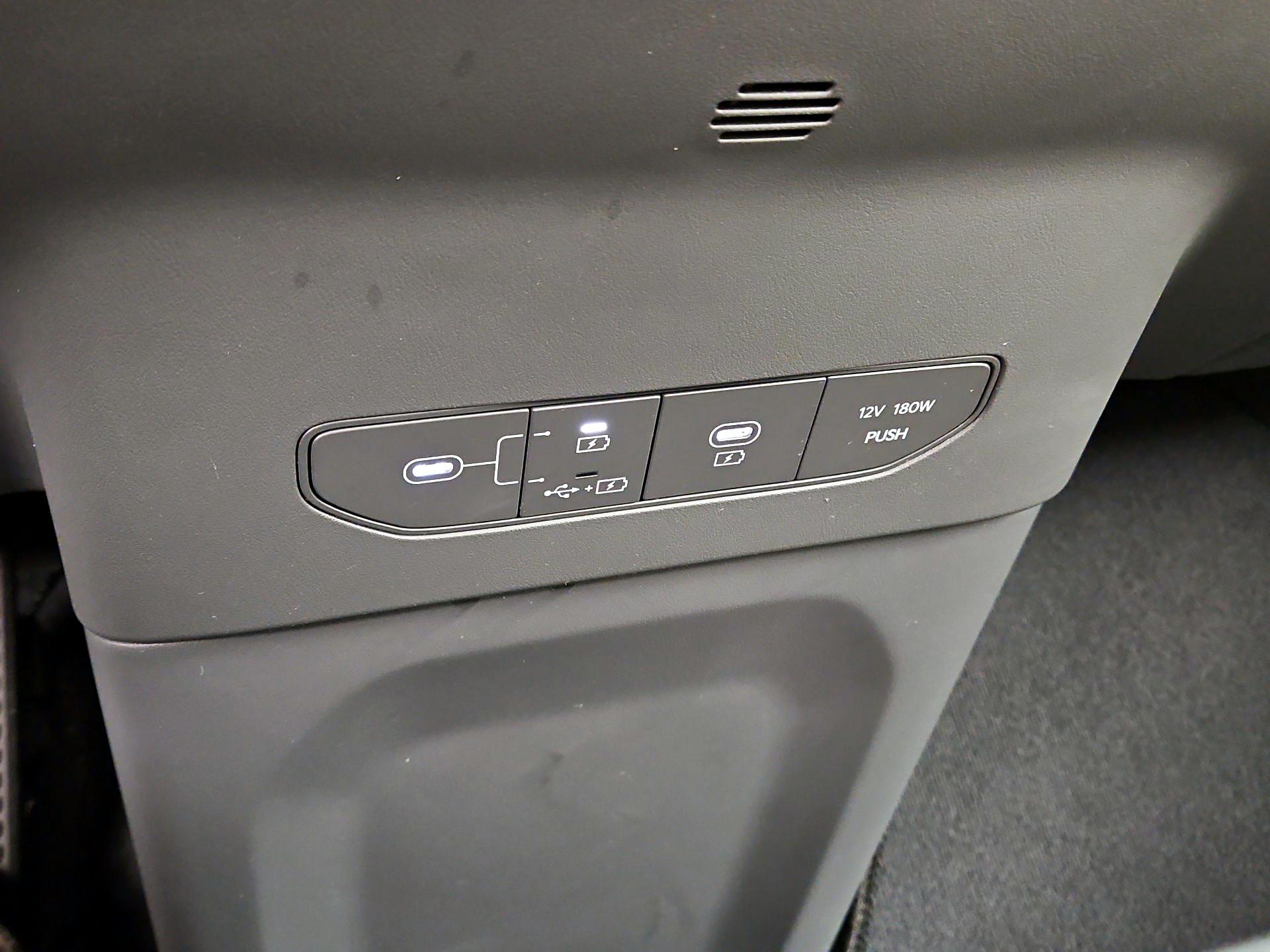 Thumbnail: 2024 Kia EV9 - 19