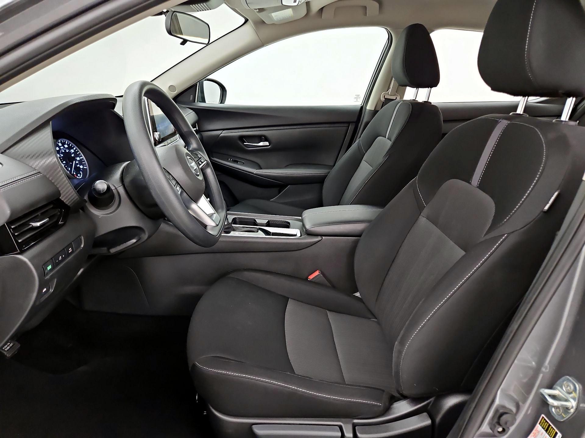 Thumbnail: 2023 Nissan Sentra - 11