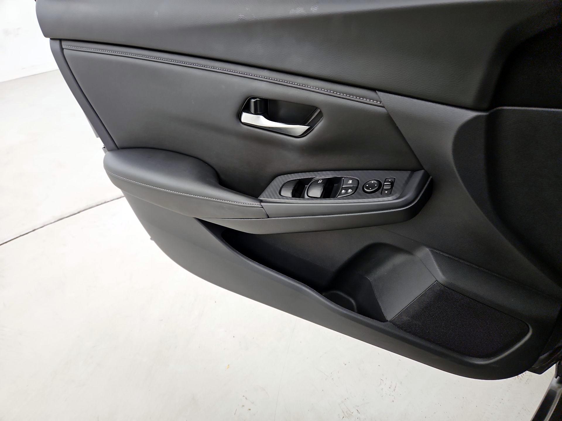 Thumbnail: 2023 Nissan Sentra - 12