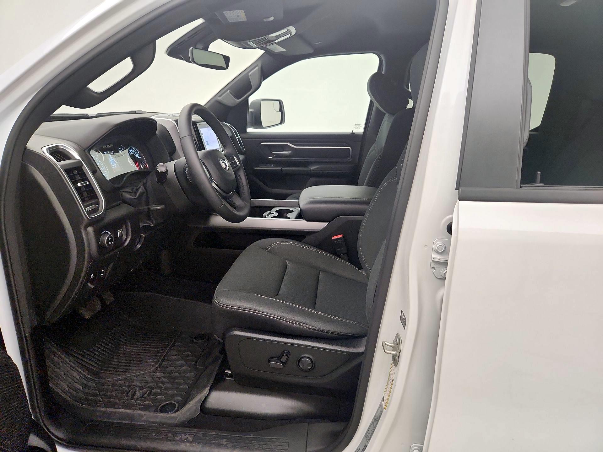 Thumbnail: 2025 RAM 1500 - 11