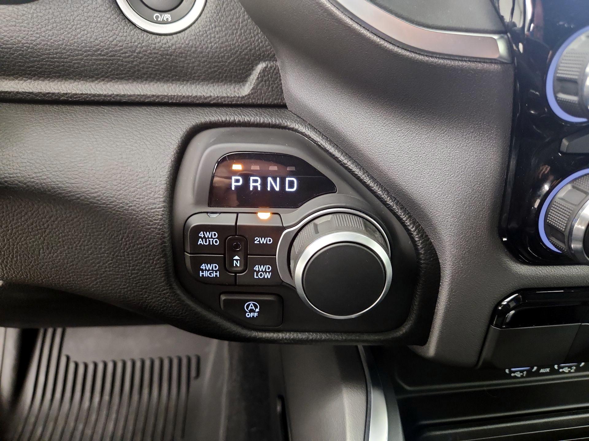 Thumbnail: 2025 RAM 1500 - 17