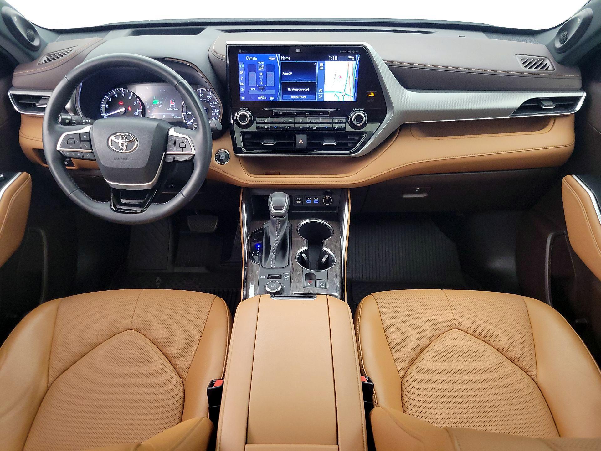 Thumbnail: 2022 Toyota Highlander - 9