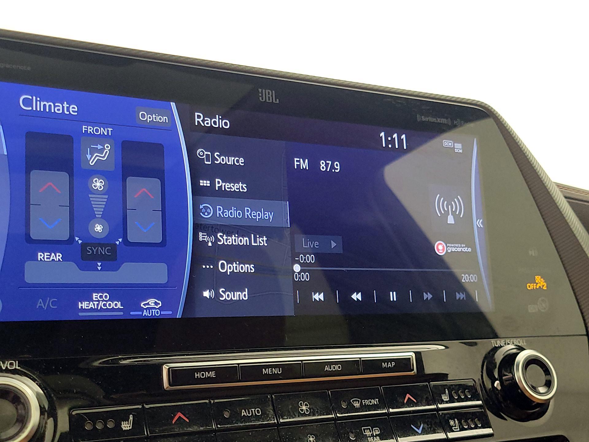 Thumbnail: 2022 Toyota Highlander - 16