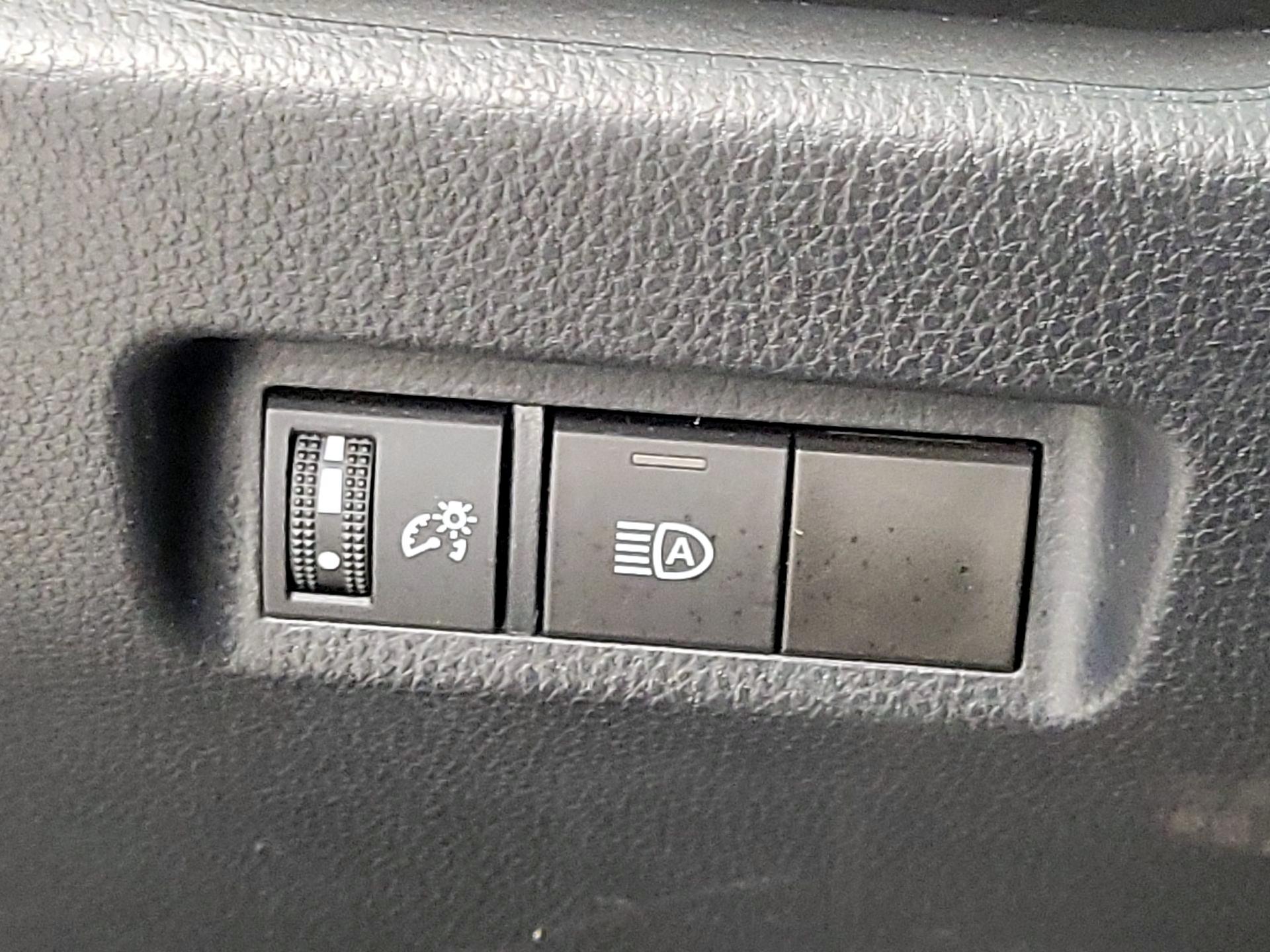 Thumbnail: 2023 Toyota RAV4 - 13