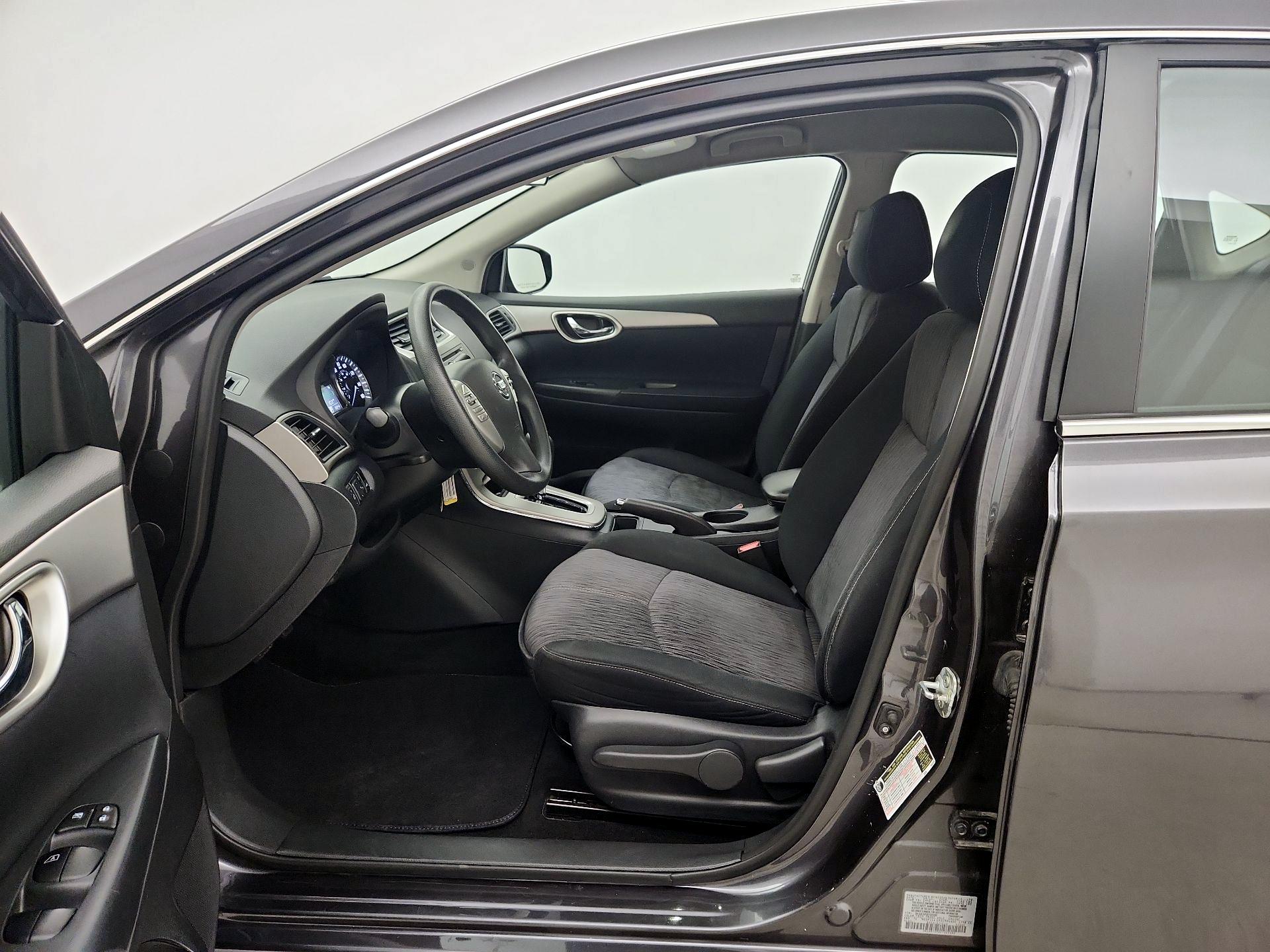 Thumbnail: 2014 Nissan Sentra - 11