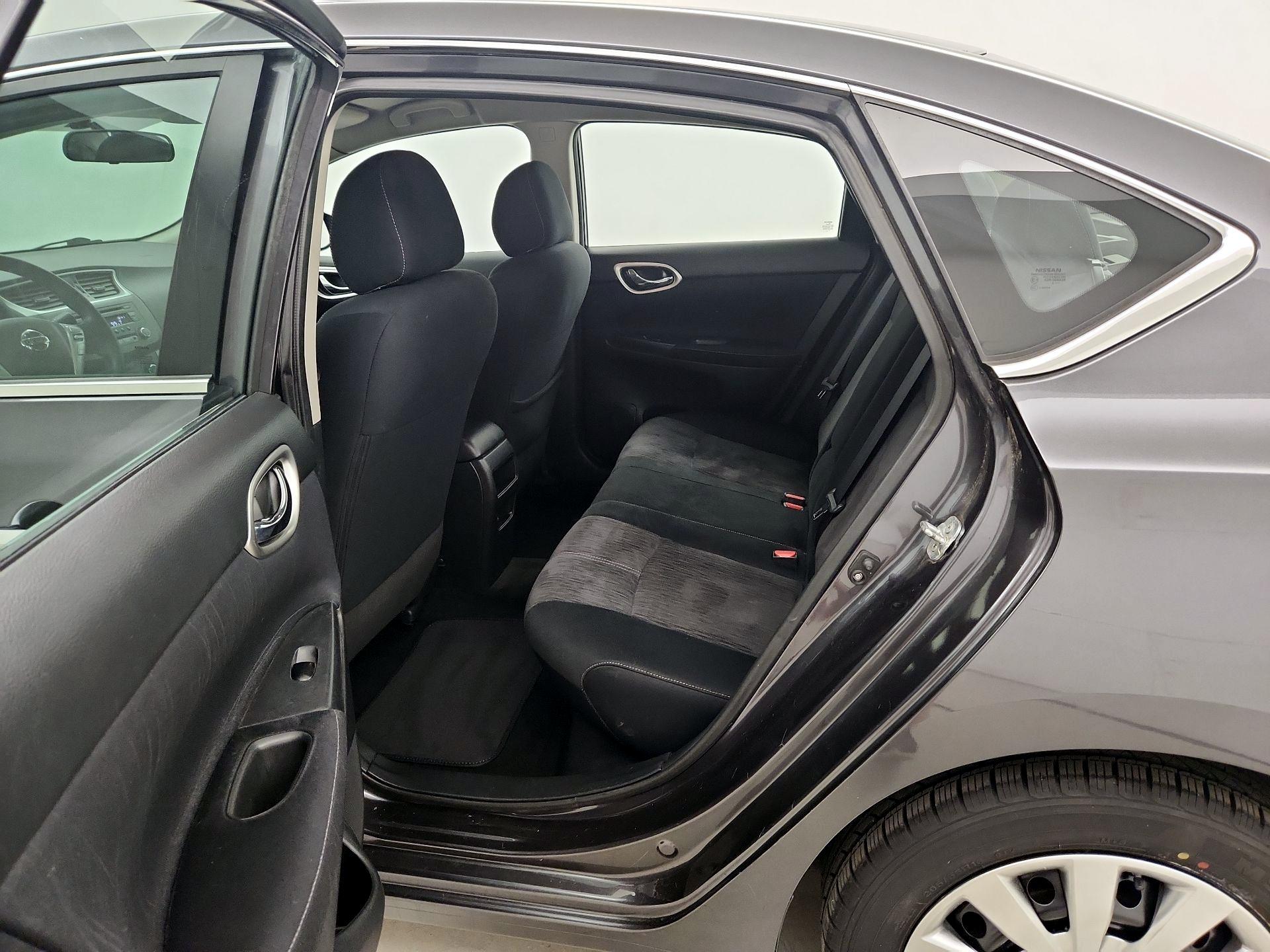 Thumbnail: 2014 Nissan Sentra - 18