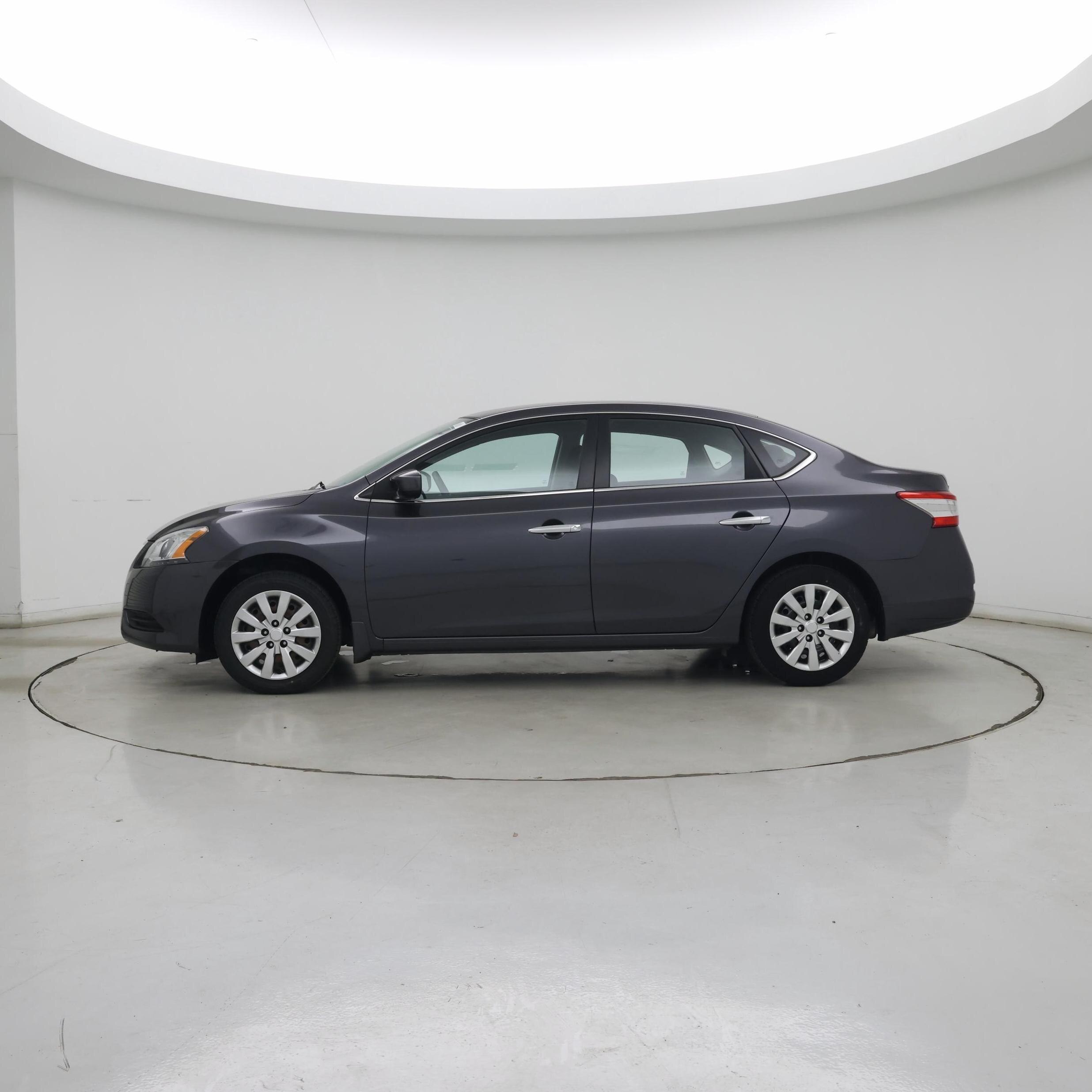 Thumbnail: 2014 Nissan Sentra - 3