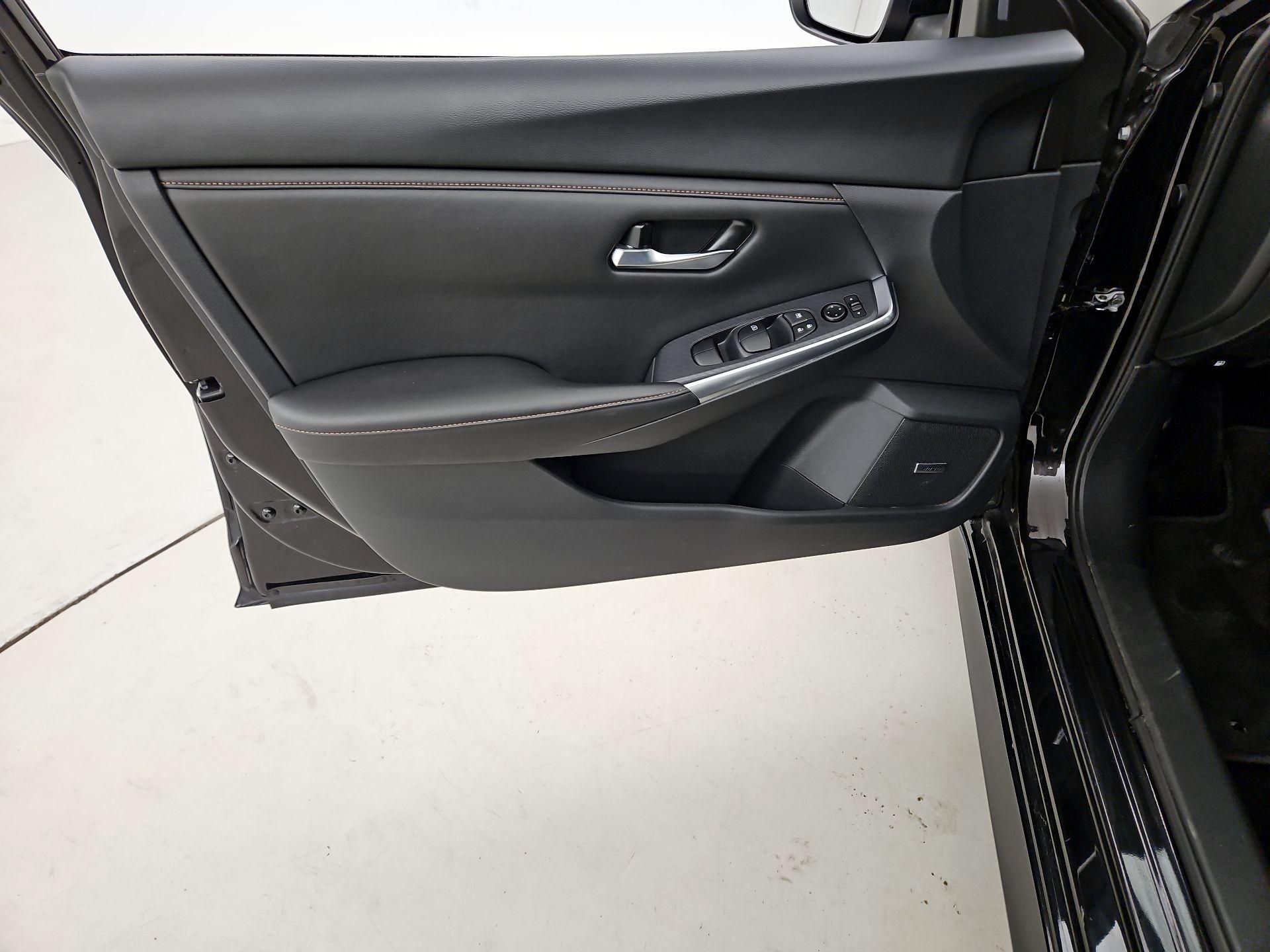 Thumbnail: 2023 Nissan Sentra - 12