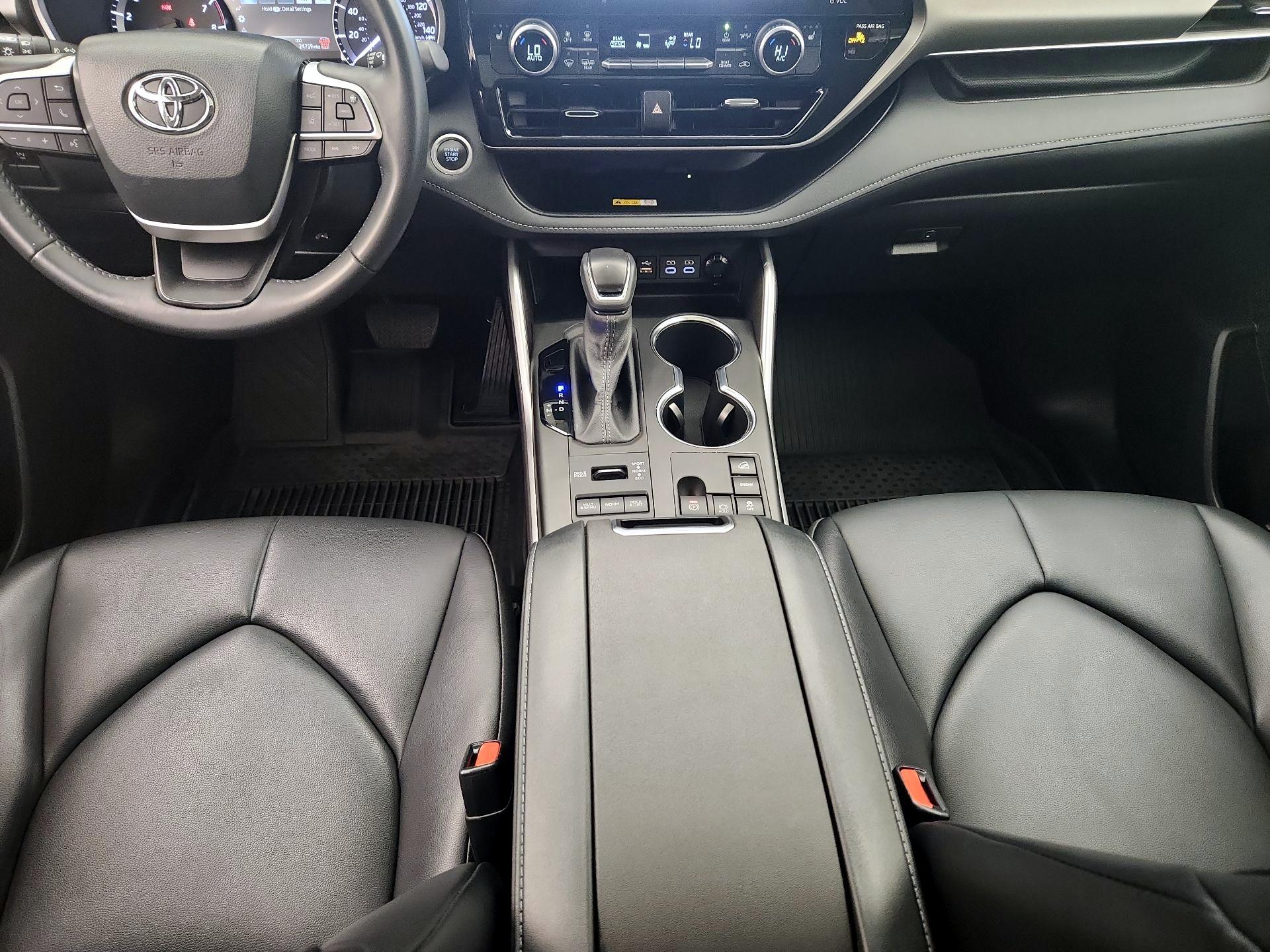 Thumbnail: 2024 Toyota Highlander - 9