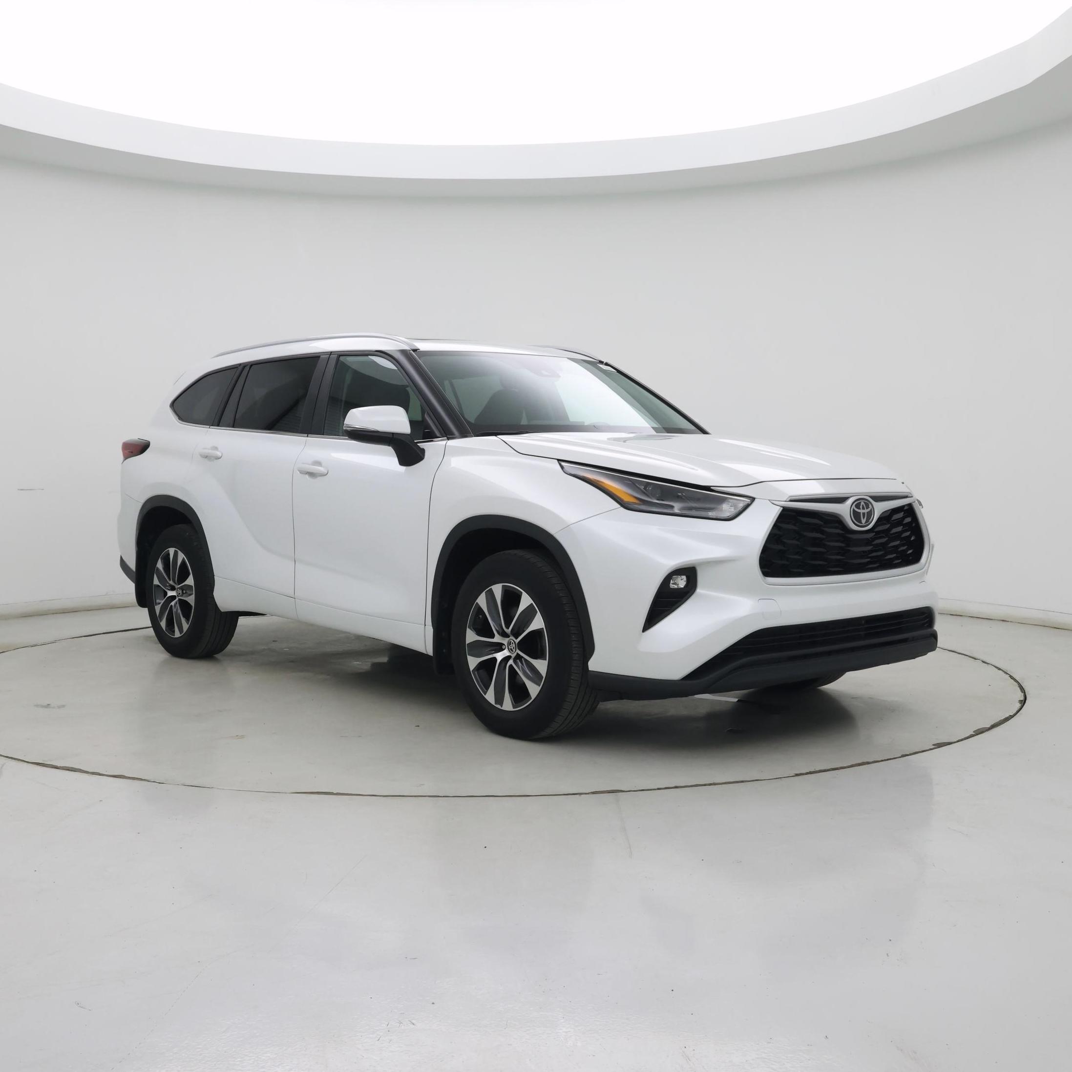 Thumbnail: 2024 Toyota Highlander - 7