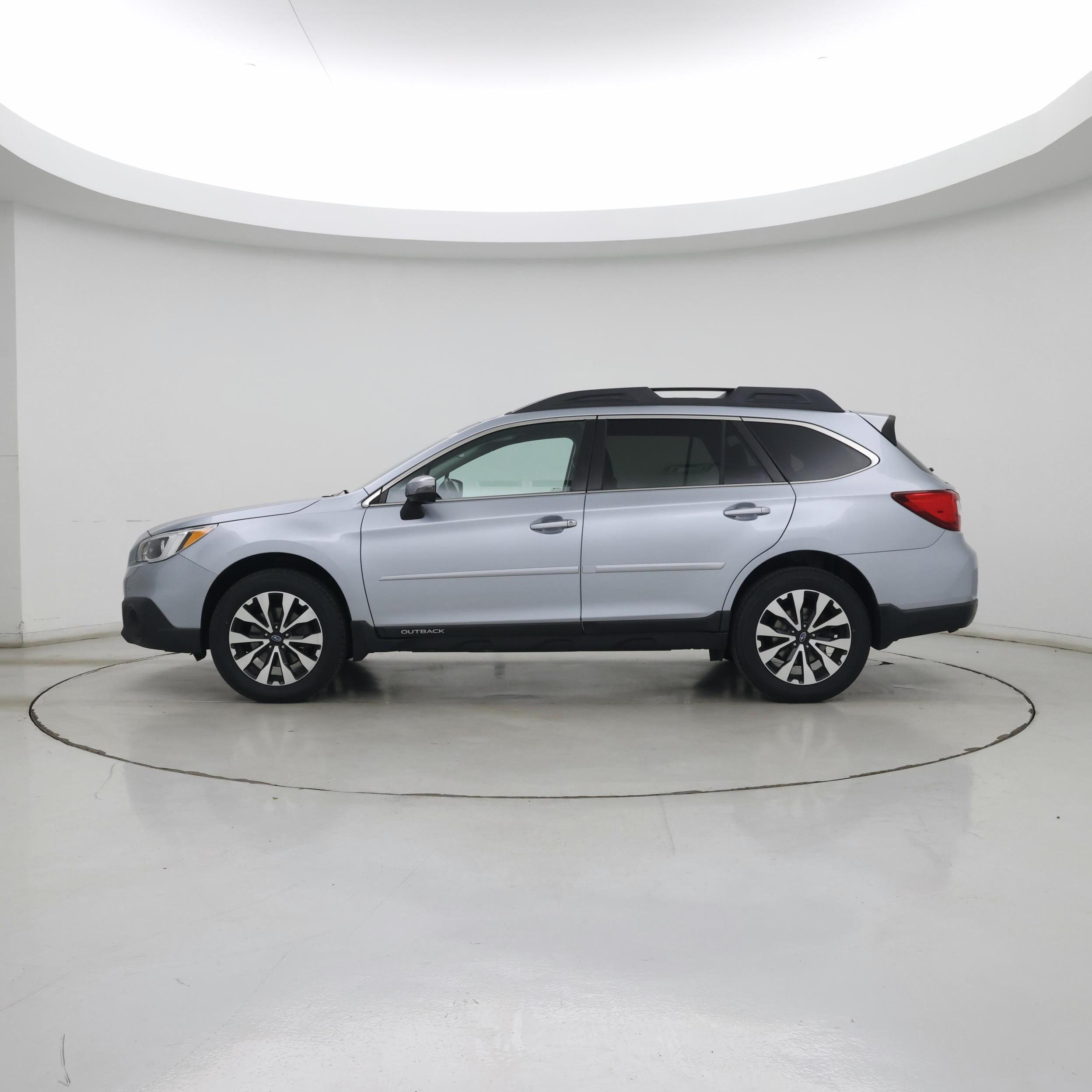 Thumbnail: 2017 Subaru Outback - 3