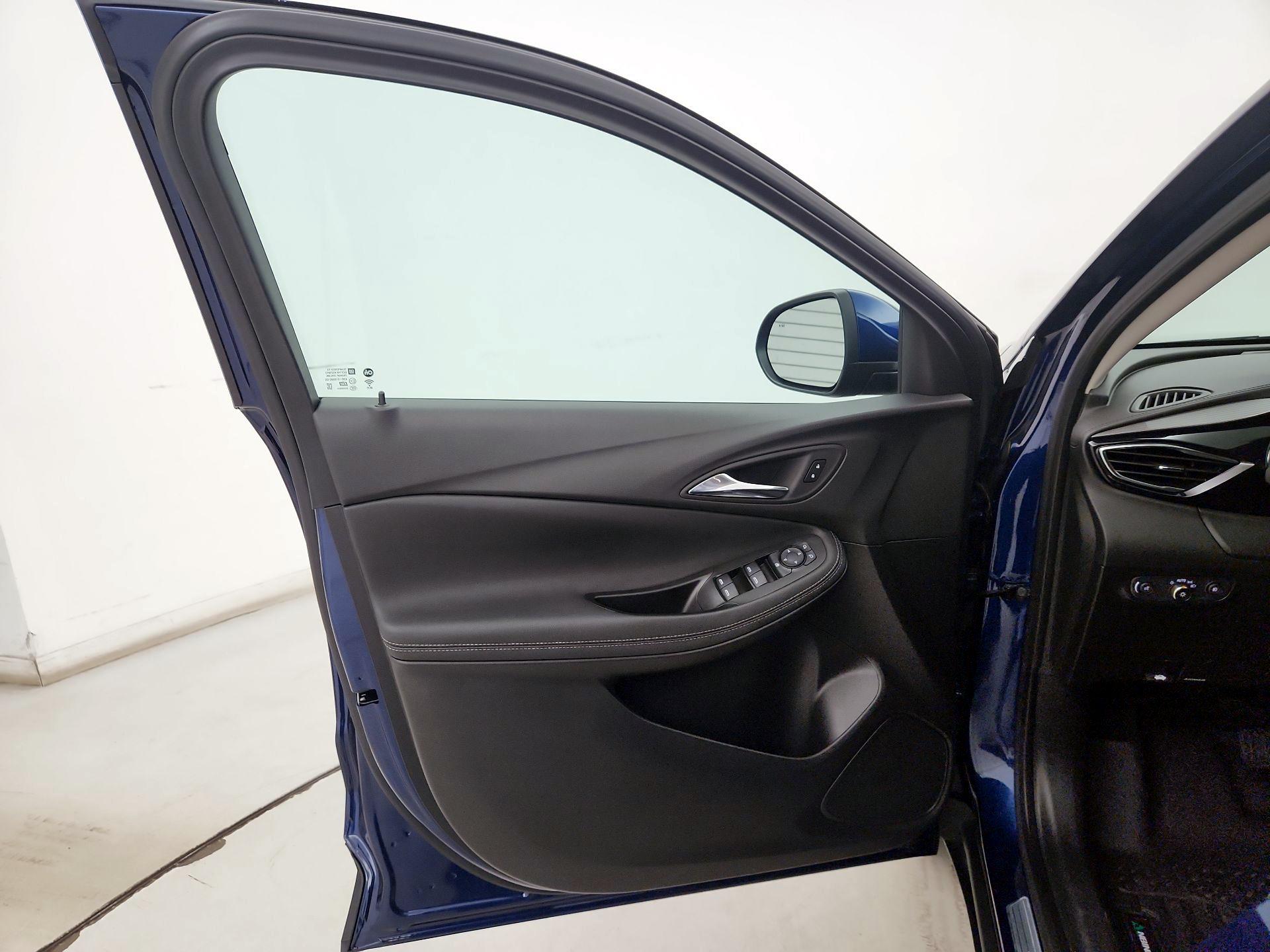 Thumbnail: 2023 Buick Encore GX - 12