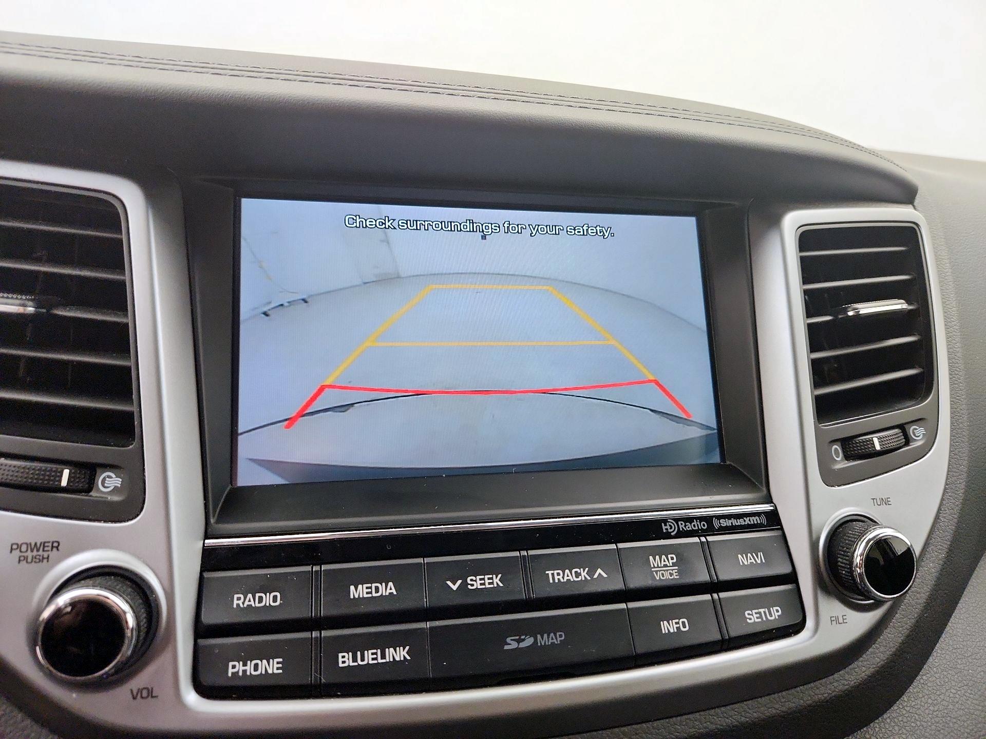 Thumbnail: 2016 Hyundai Tucson - 15
