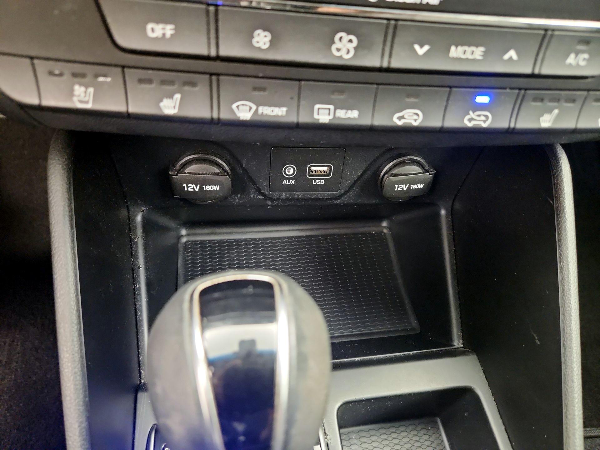 Thumbnail: 2016 Hyundai Tucson - 17