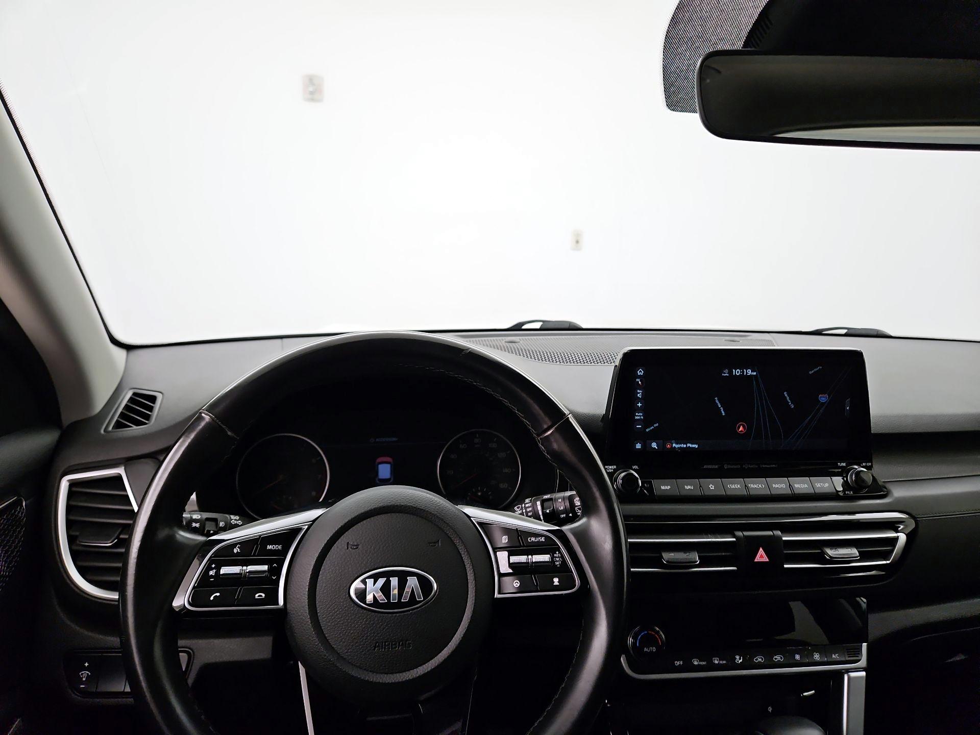 Thumbnail: 2021 Kia Seltos - 10