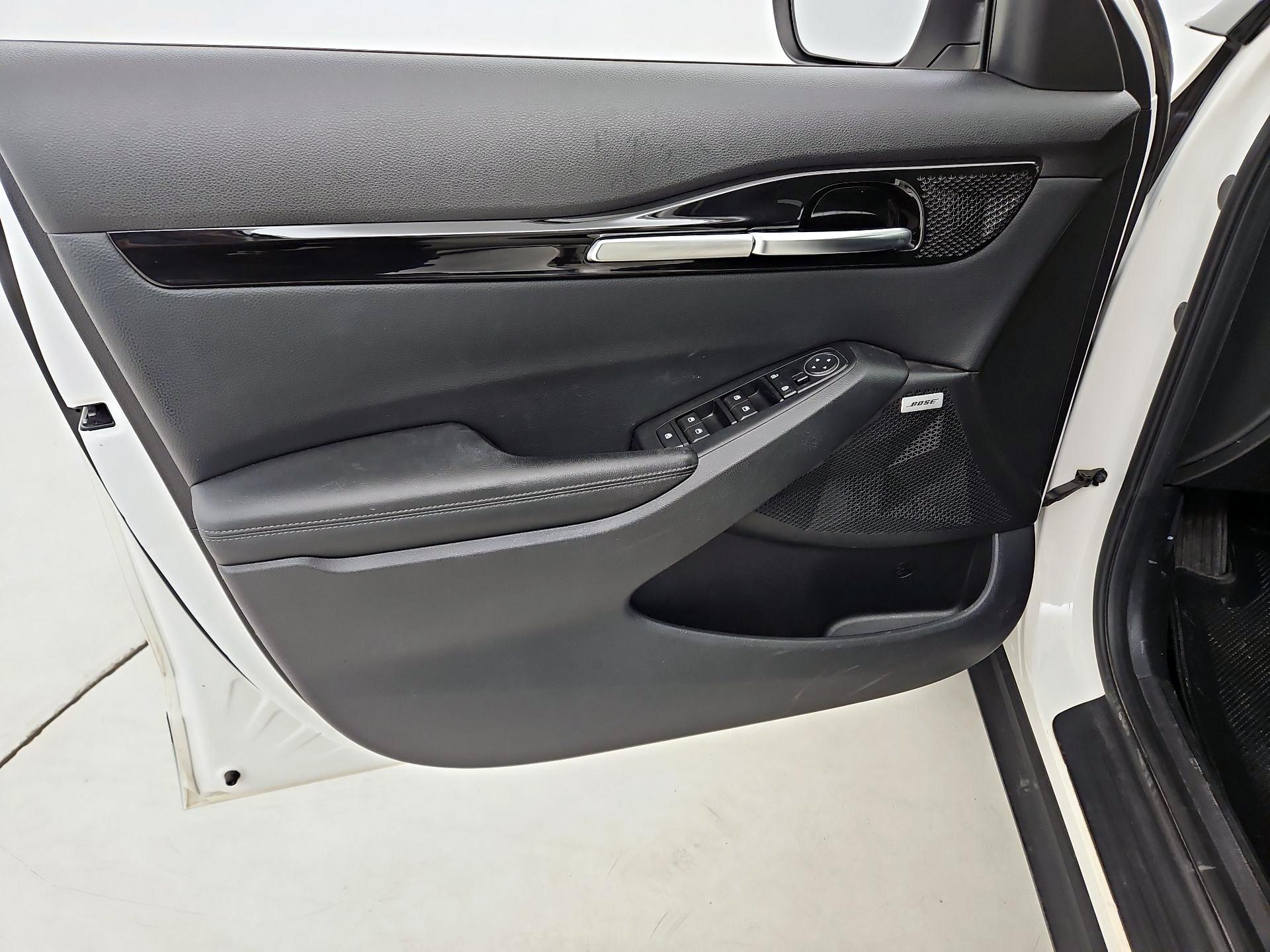 Thumbnail: 2021 Kia Seltos - 12