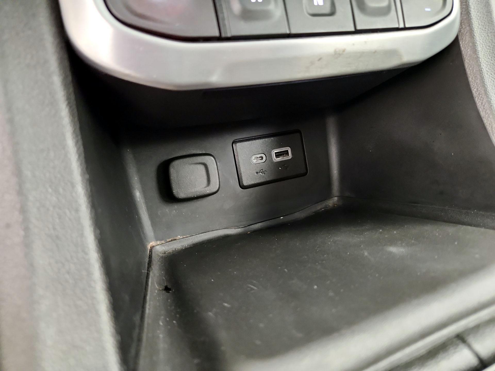 Thumbnail: 2022 GMC Acadia - 18