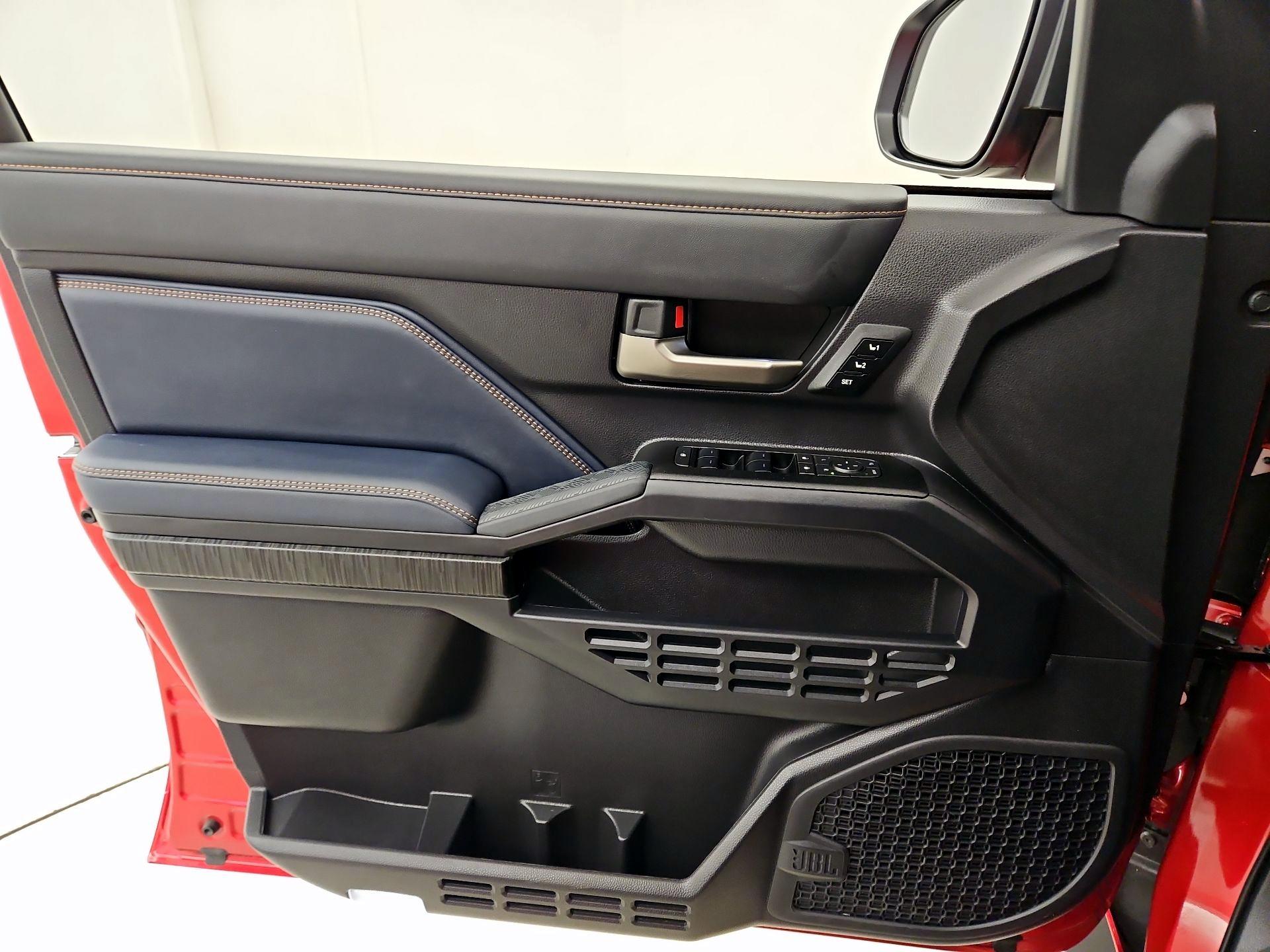 Thumbnail: 2025 Toyota 4Runner - 12