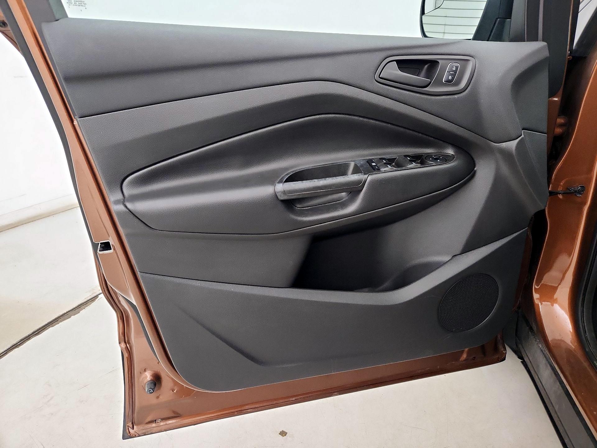 Thumbnail: 2017 Ford Escape - 12