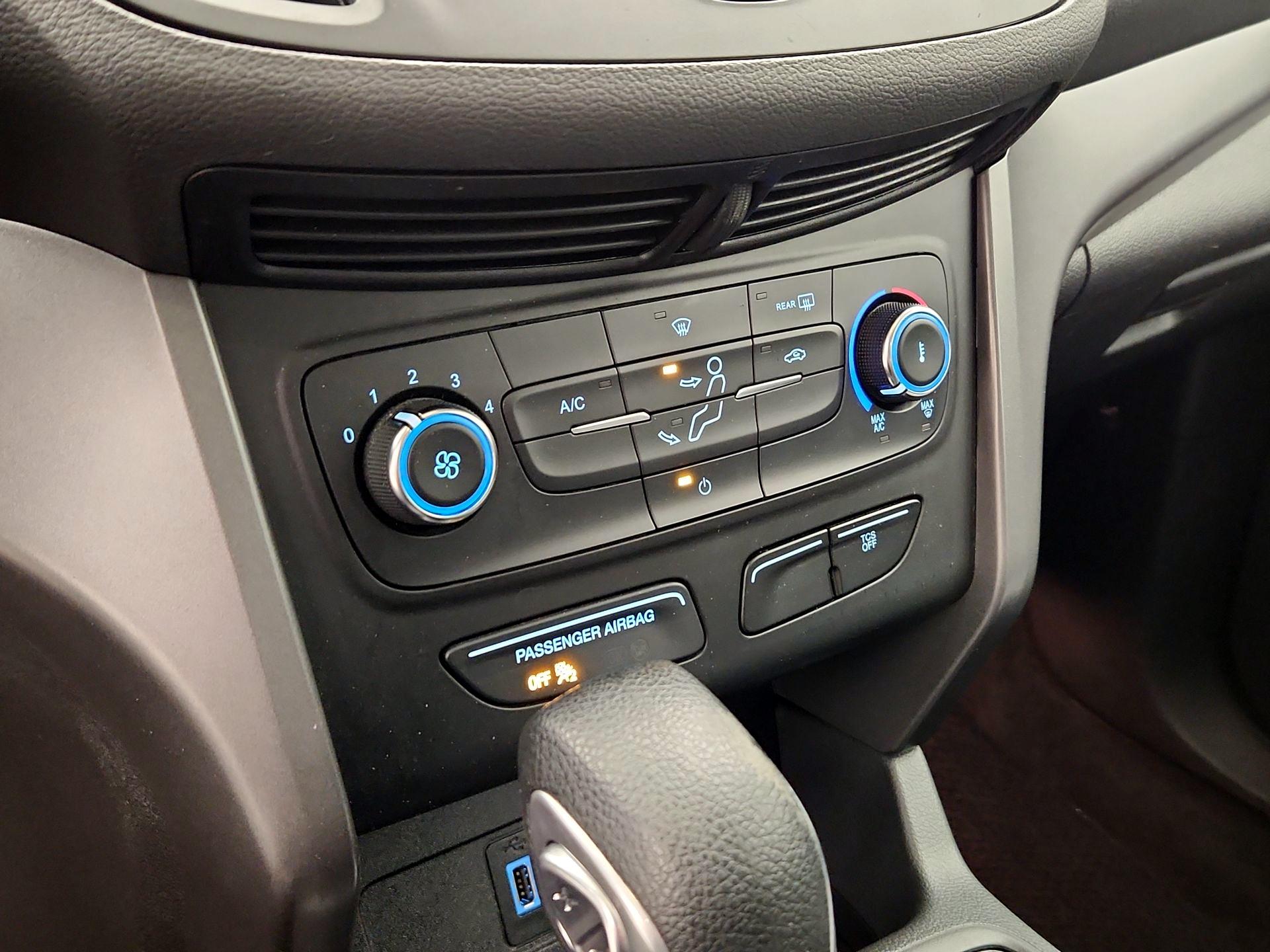 Thumbnail: 2017 Ford Escape - 16