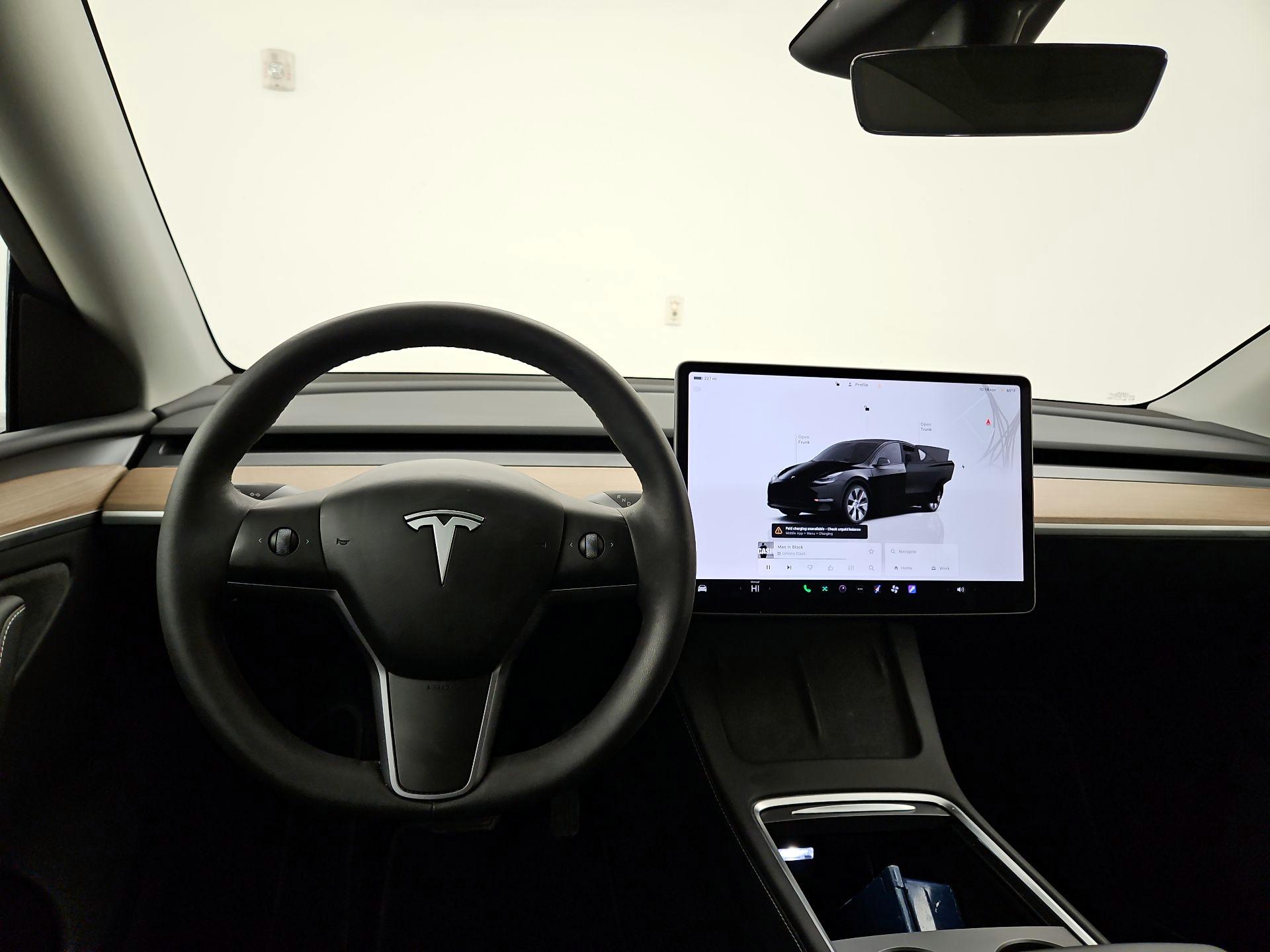 Thumbnail: 2023 Tesla Model Y - 10