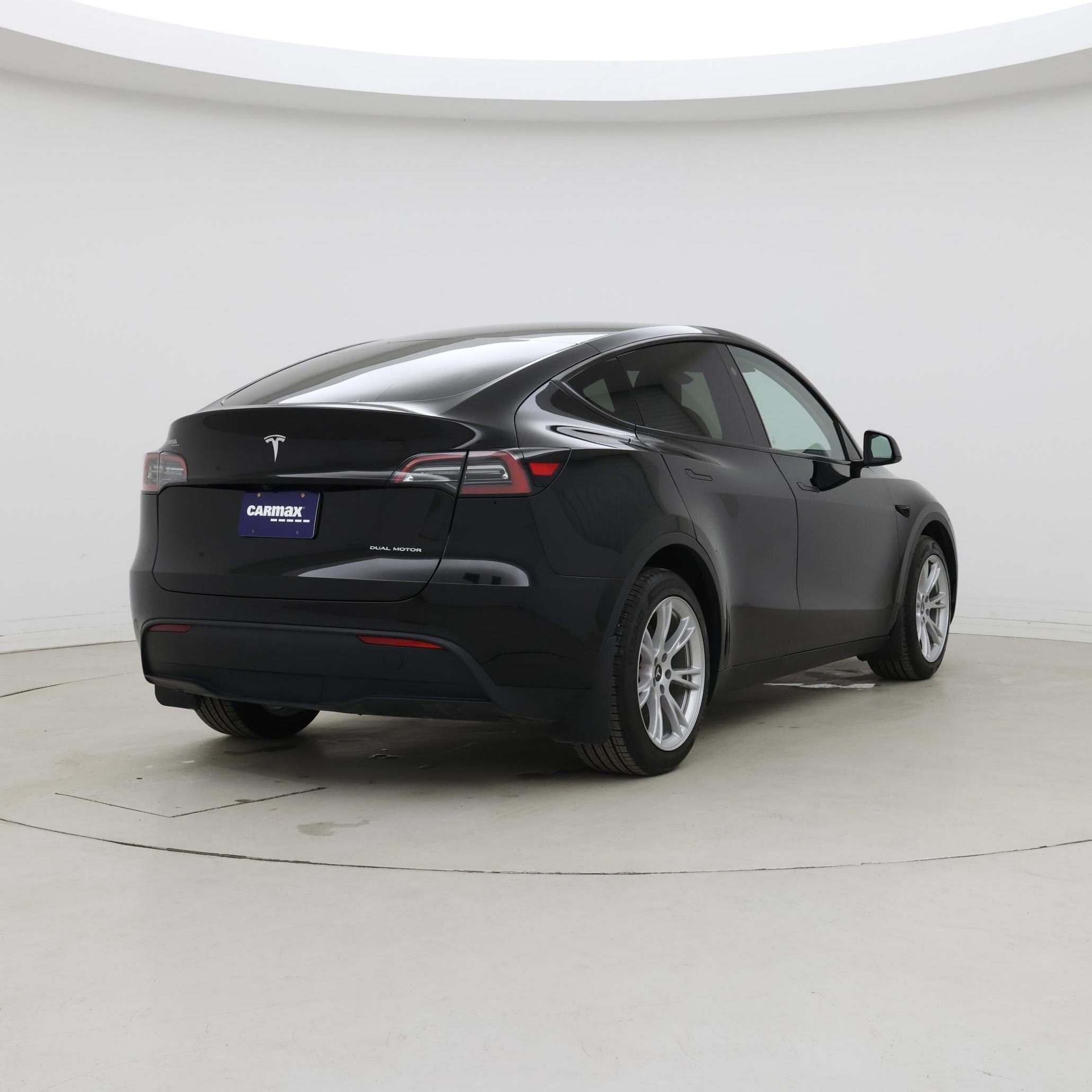 Thumbnail: 2023 Tesla Model Y - 8