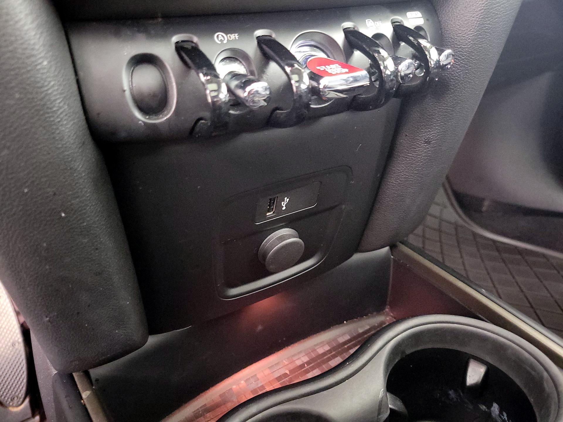 Thumbnail: 2020 MINI Cooper Countryman - 18