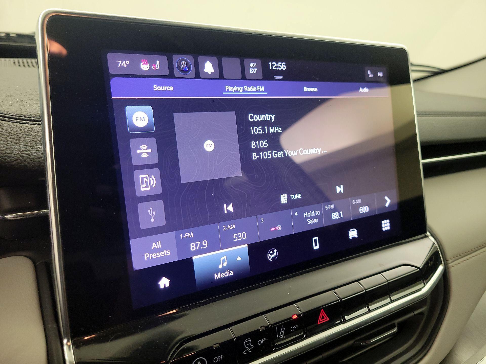 Thumbnail: 2022 Jeep Compass - 15