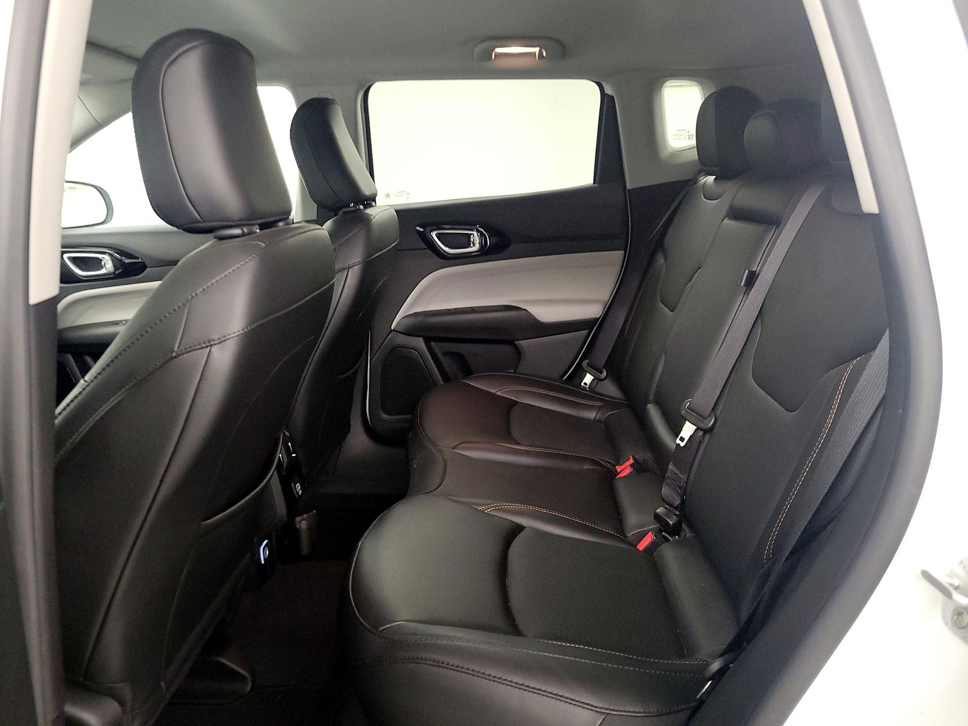 Thumbnail: 2022 Jeep Compass - 19