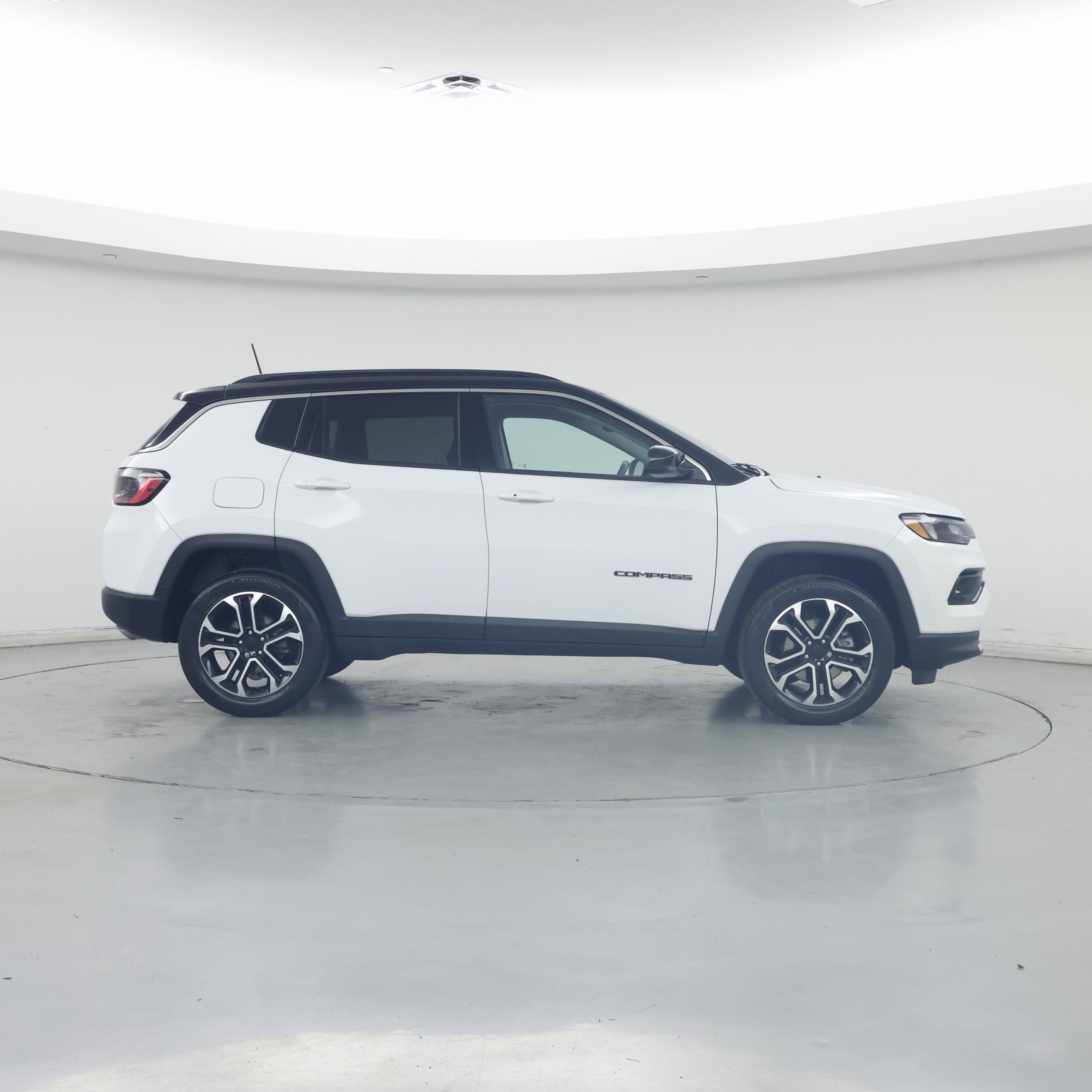 Thumbnail: 2022 Jeep Compass - 7