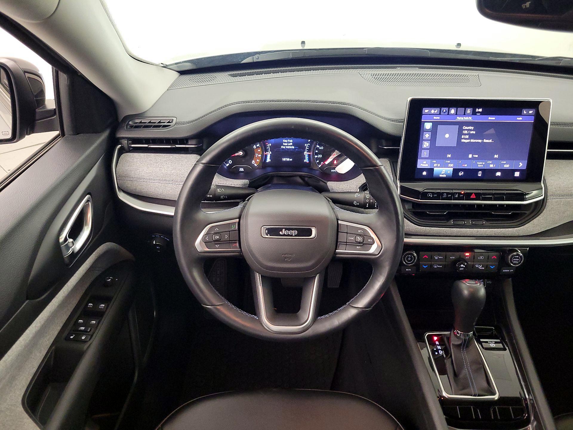 Thumbnail: 2022 Jeep Compass - 10