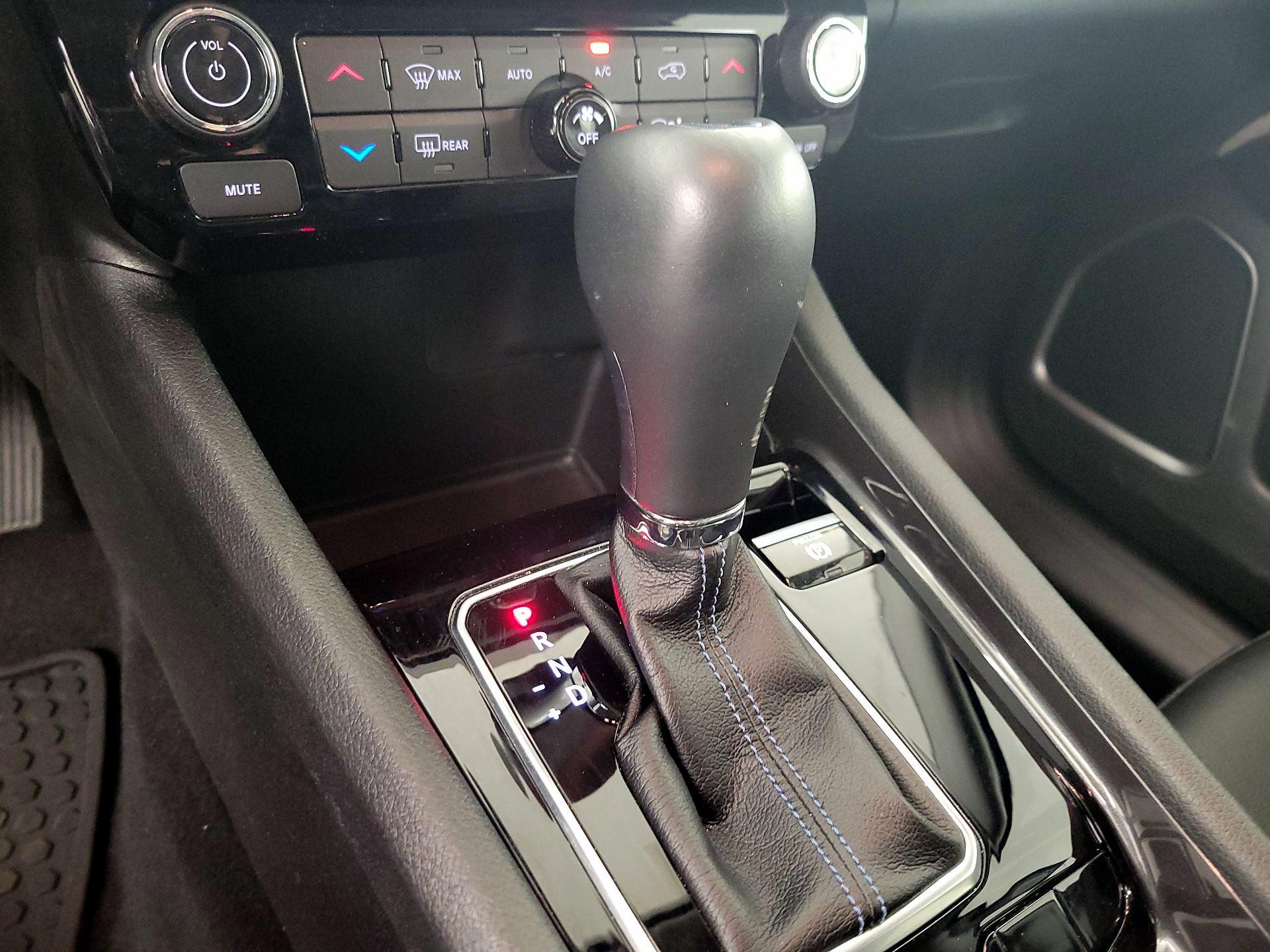 Thumbnail: 2022 Jeep Compass - 17