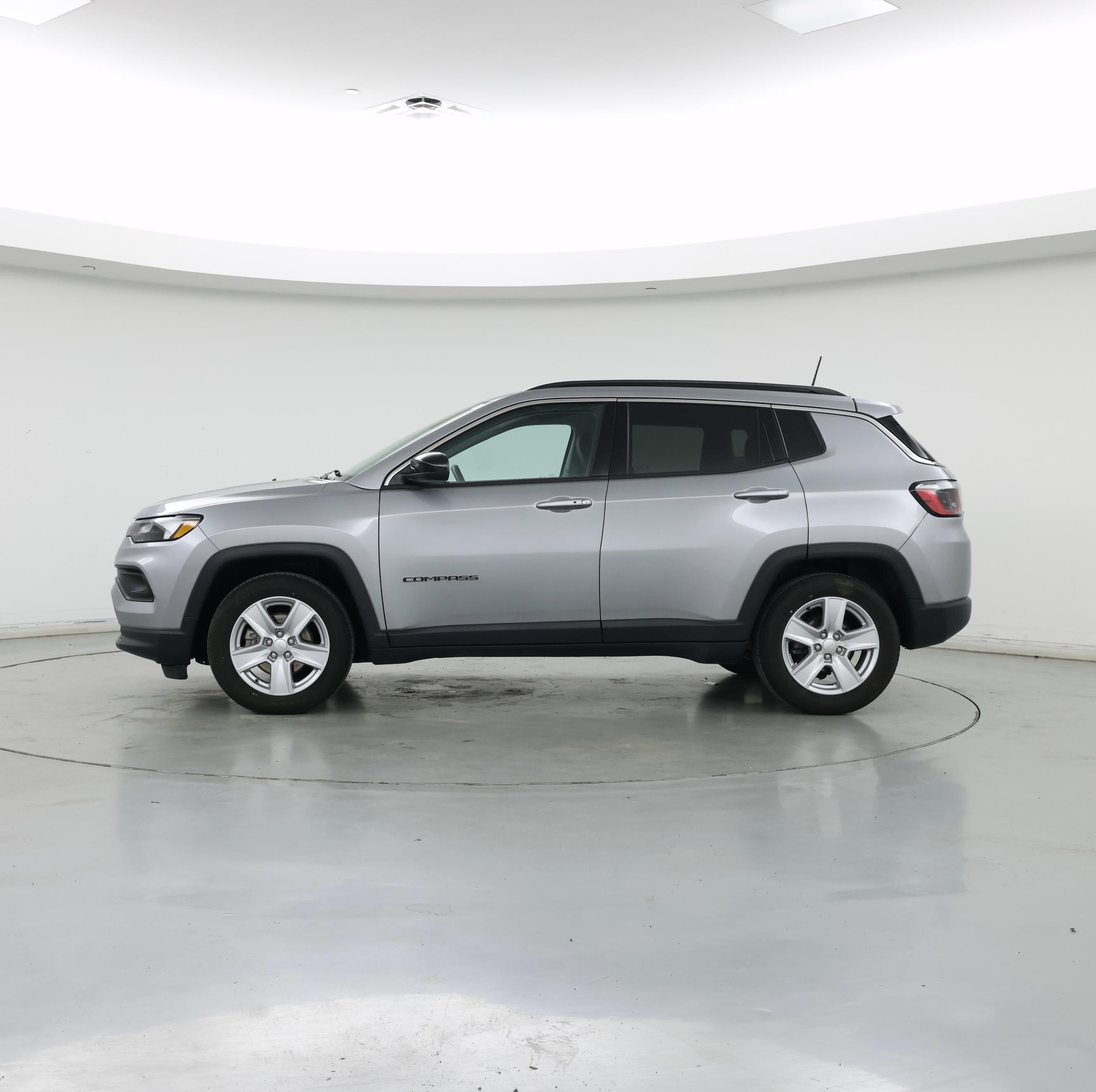 Thumbnail: 2022 Jeep Compass - 3
