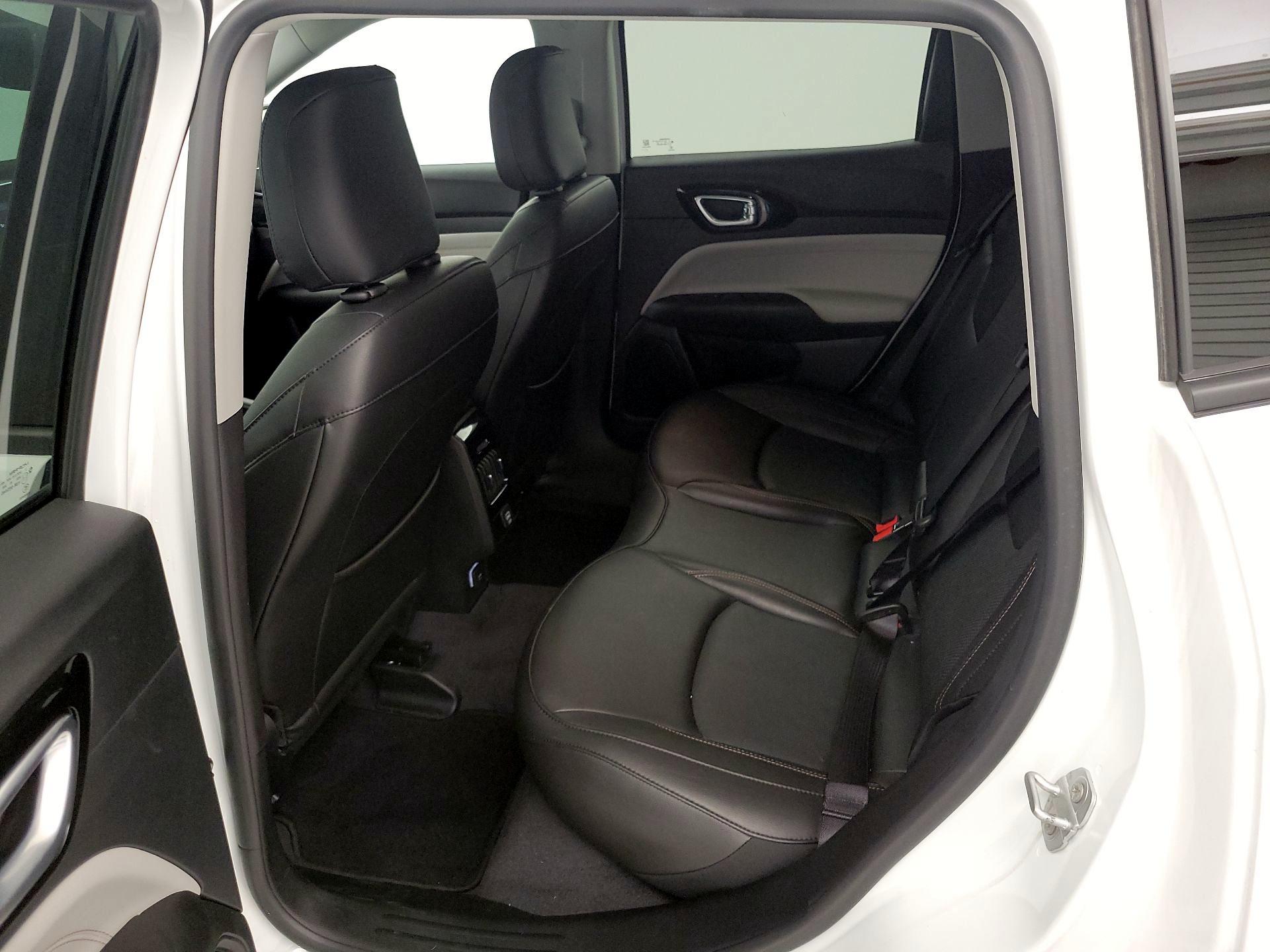 Thumbnail: 2022 Jeep Compass - 19