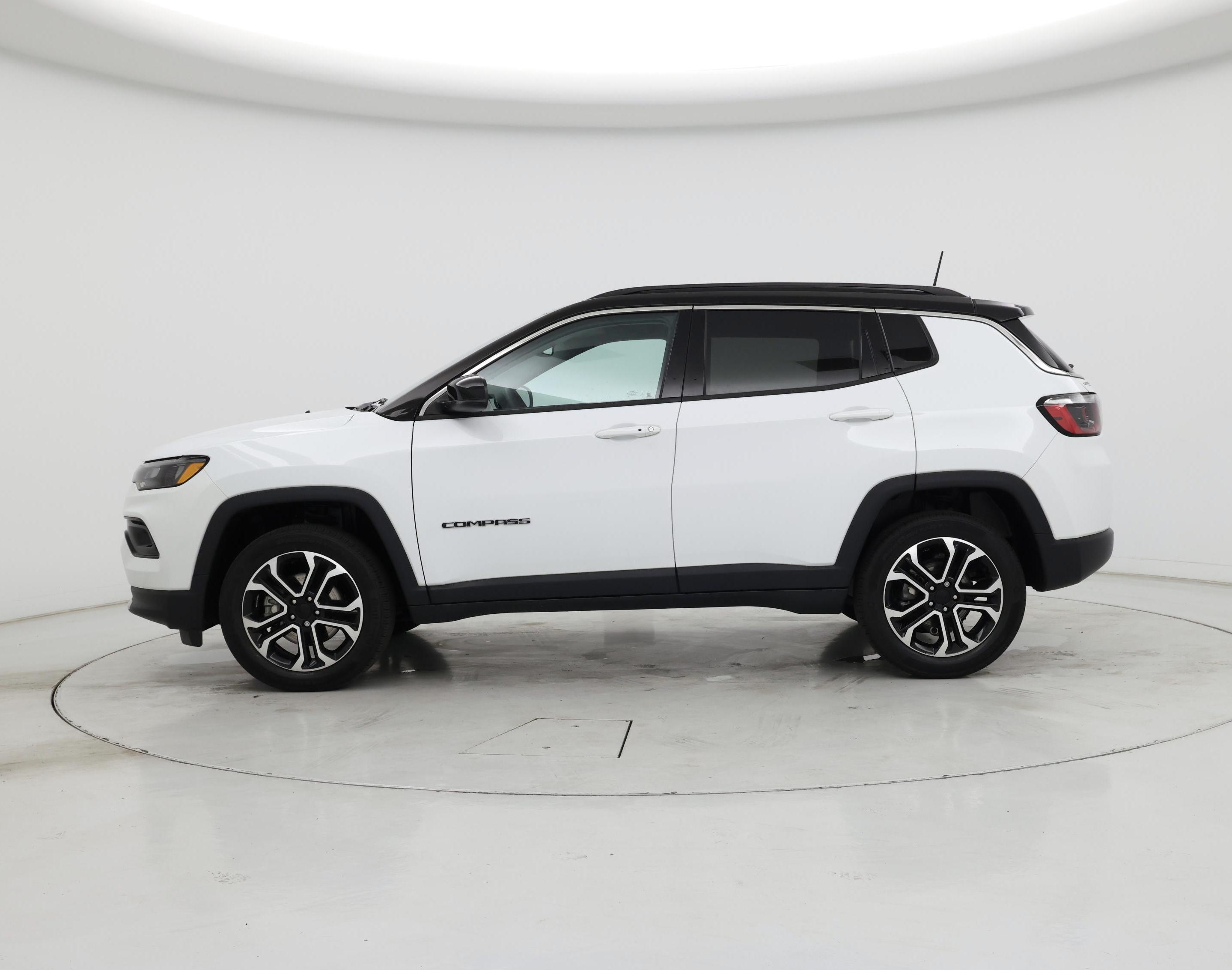 Thumbnail: 2022 Jeep Compass - 3