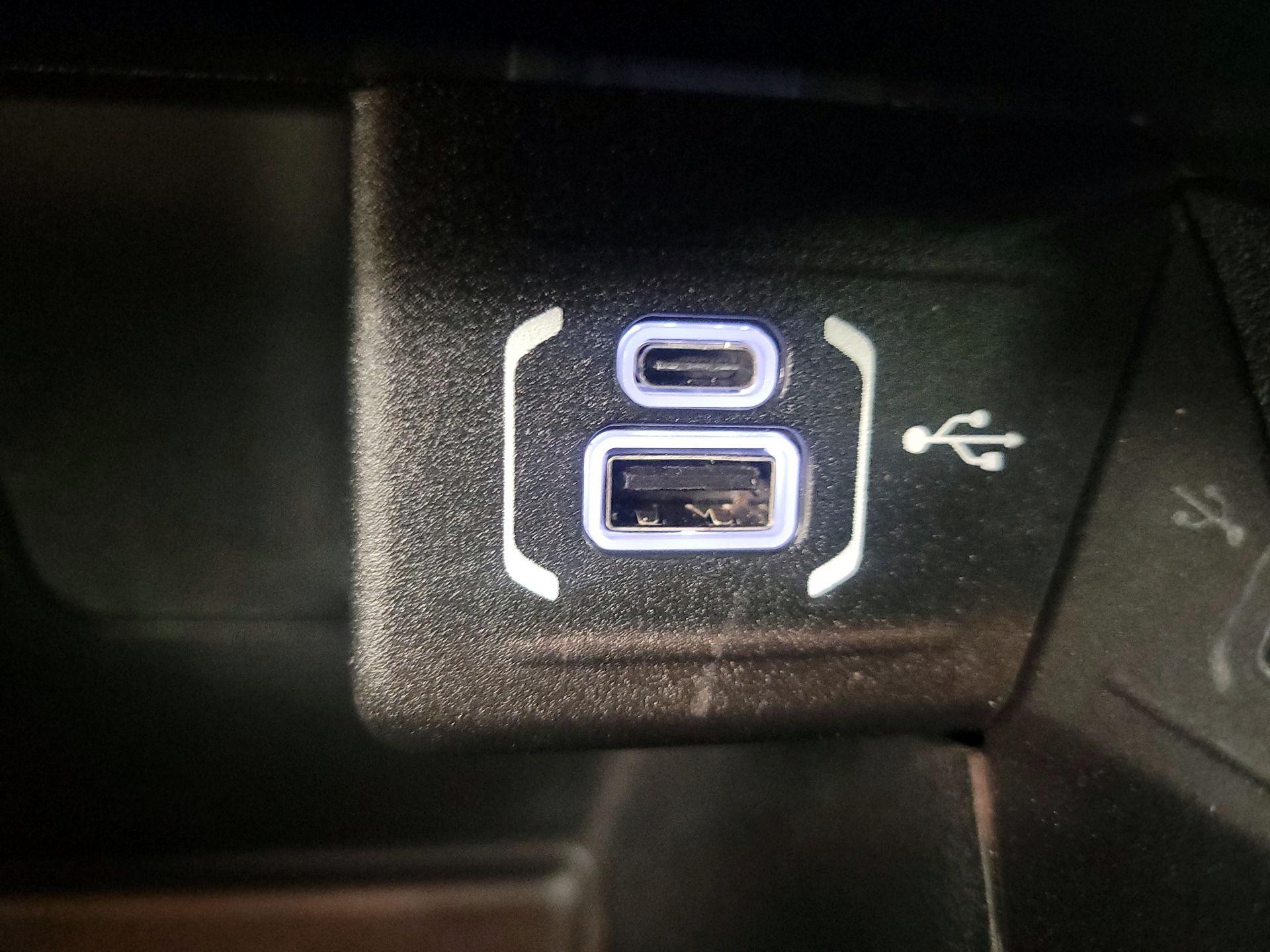 Thumbnail: 2022 Jeep Compass - 18