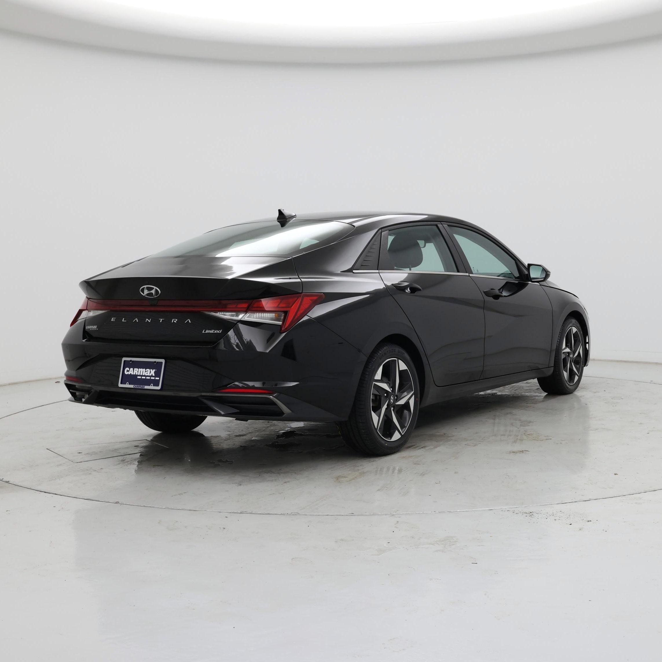 Thumbnail: 2021 Hyundai Elantra - 8