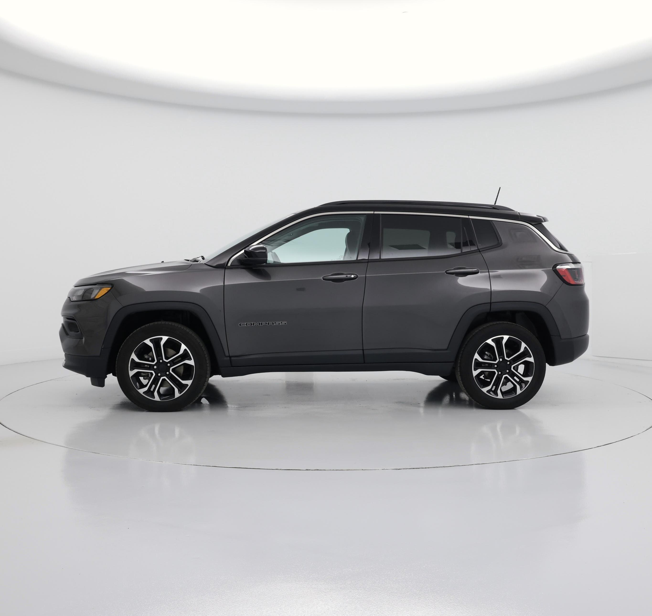 Thumbnail: 2022 Jeep Compass - 3