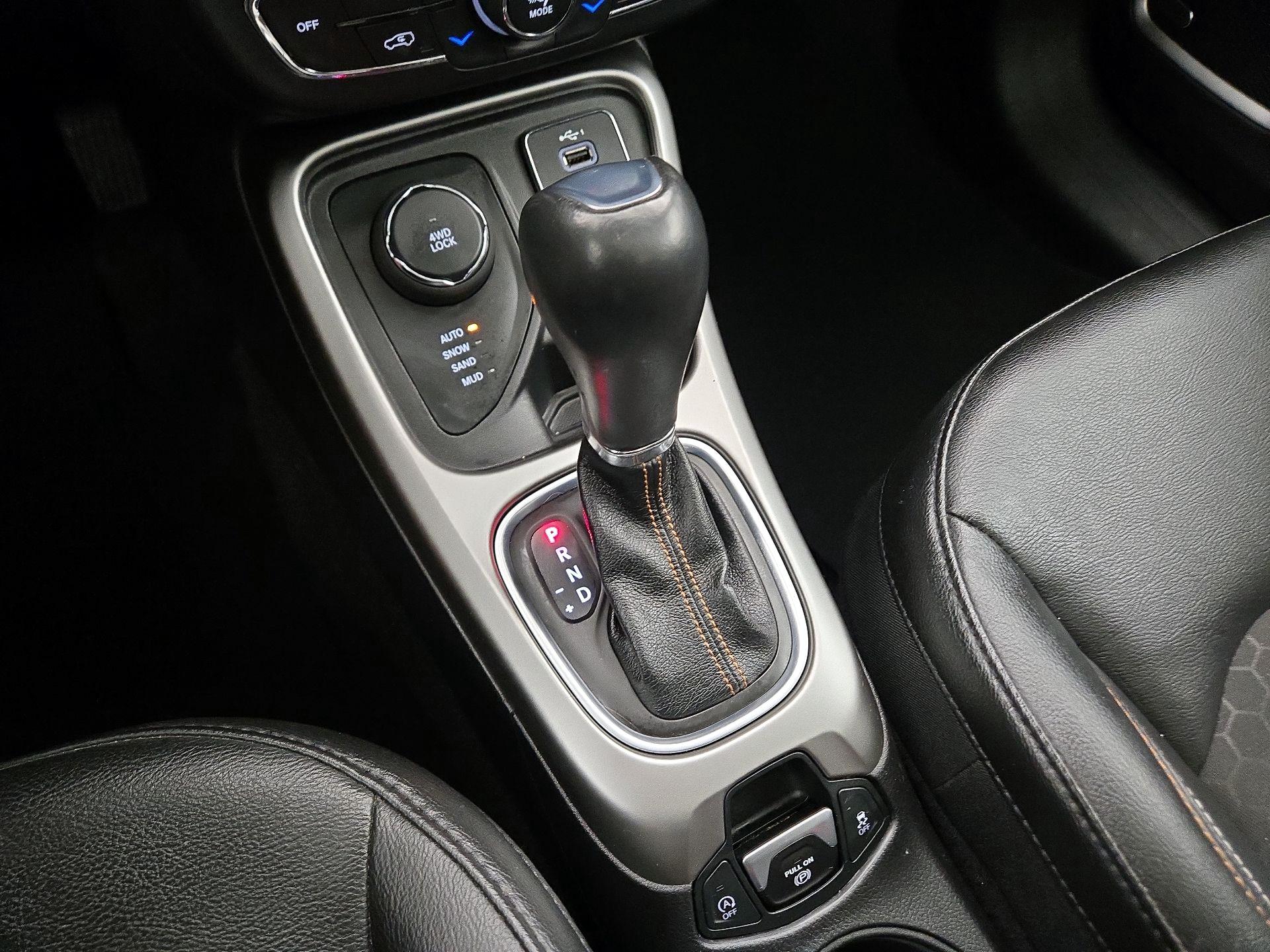 Thumbnail: 2021 Jeep Compass - 17