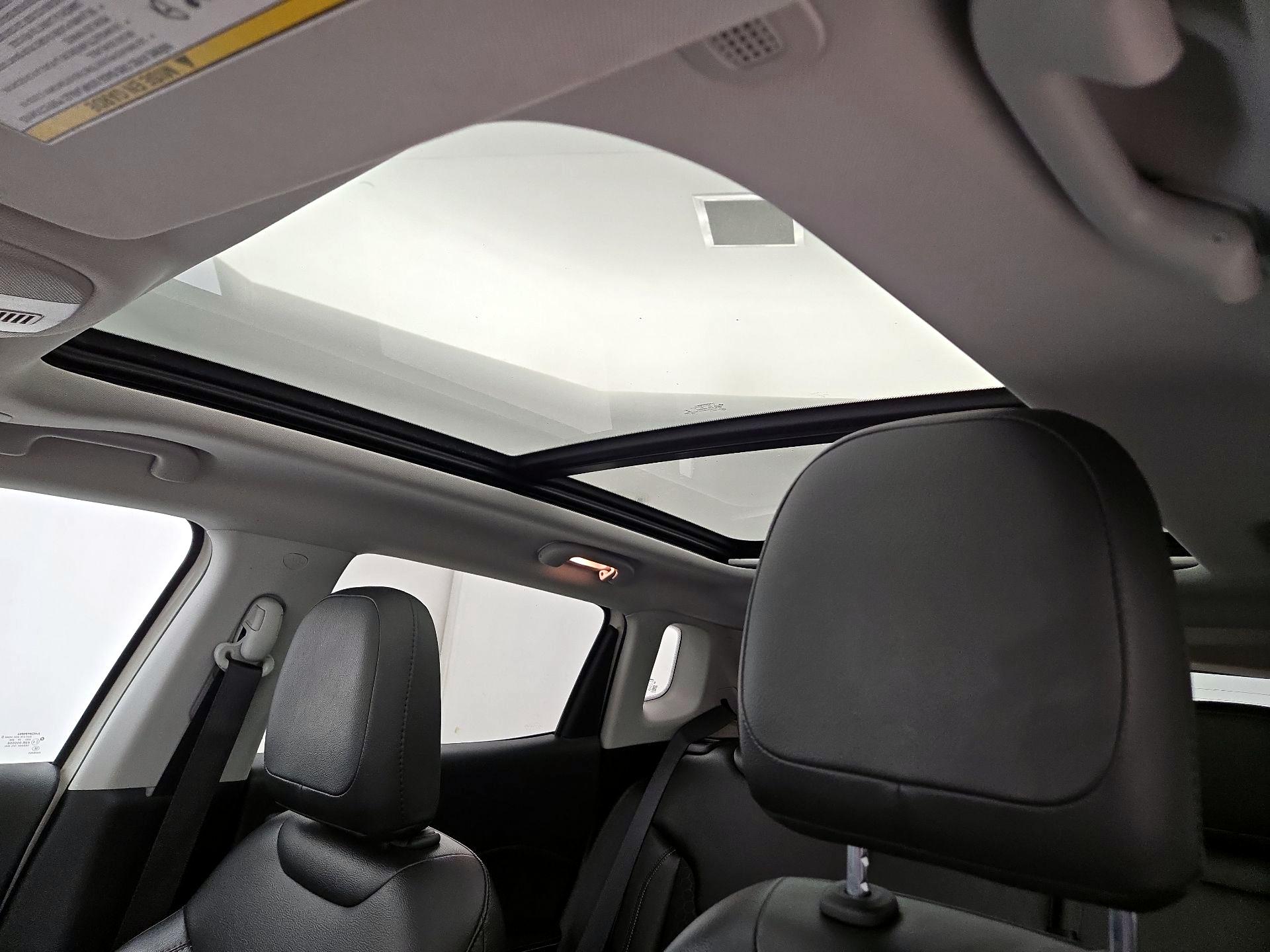 Thumbnail: 2021 Jeep Compass - 19