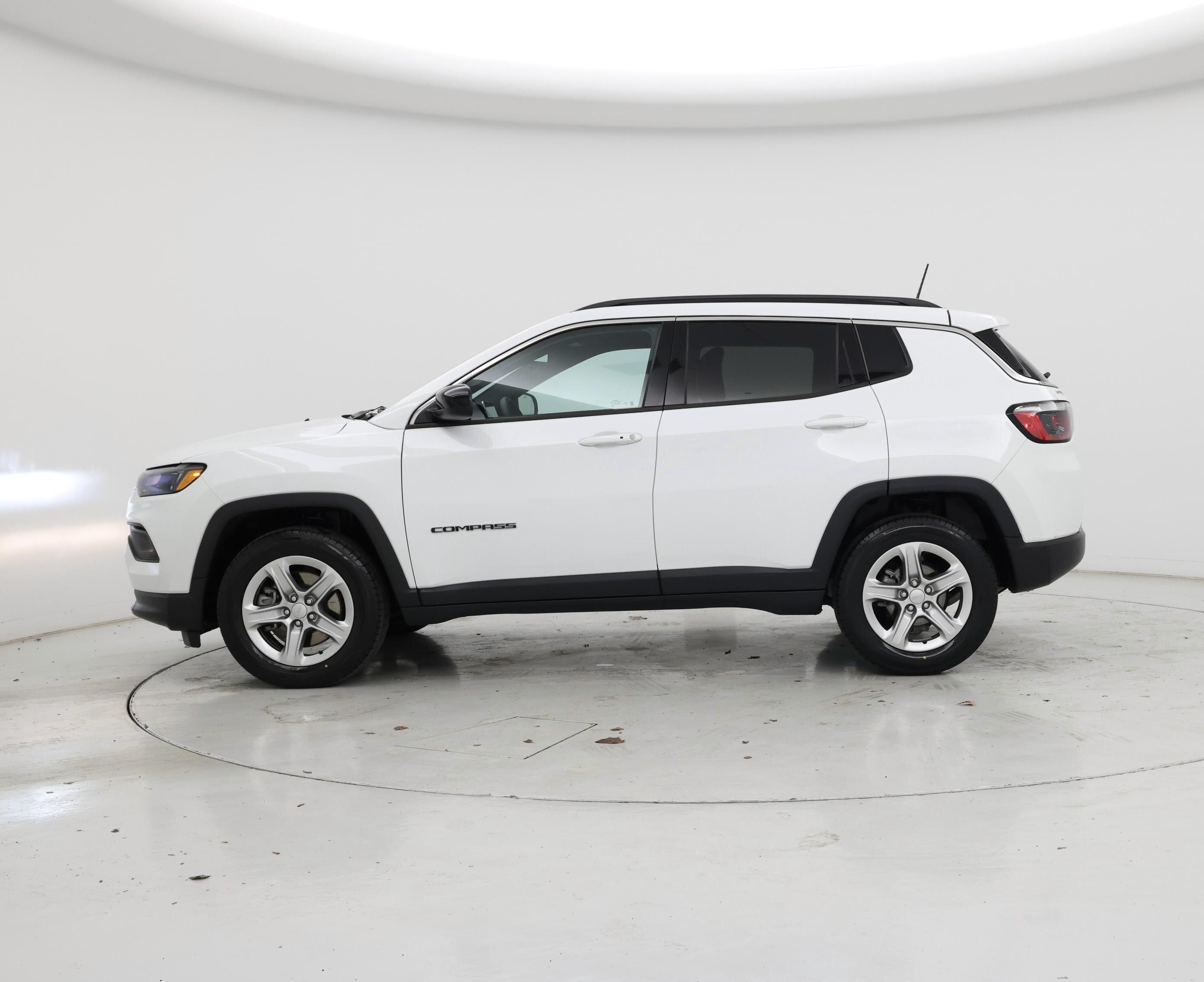 Thumbnail: 2023 Jeep Compass - 3