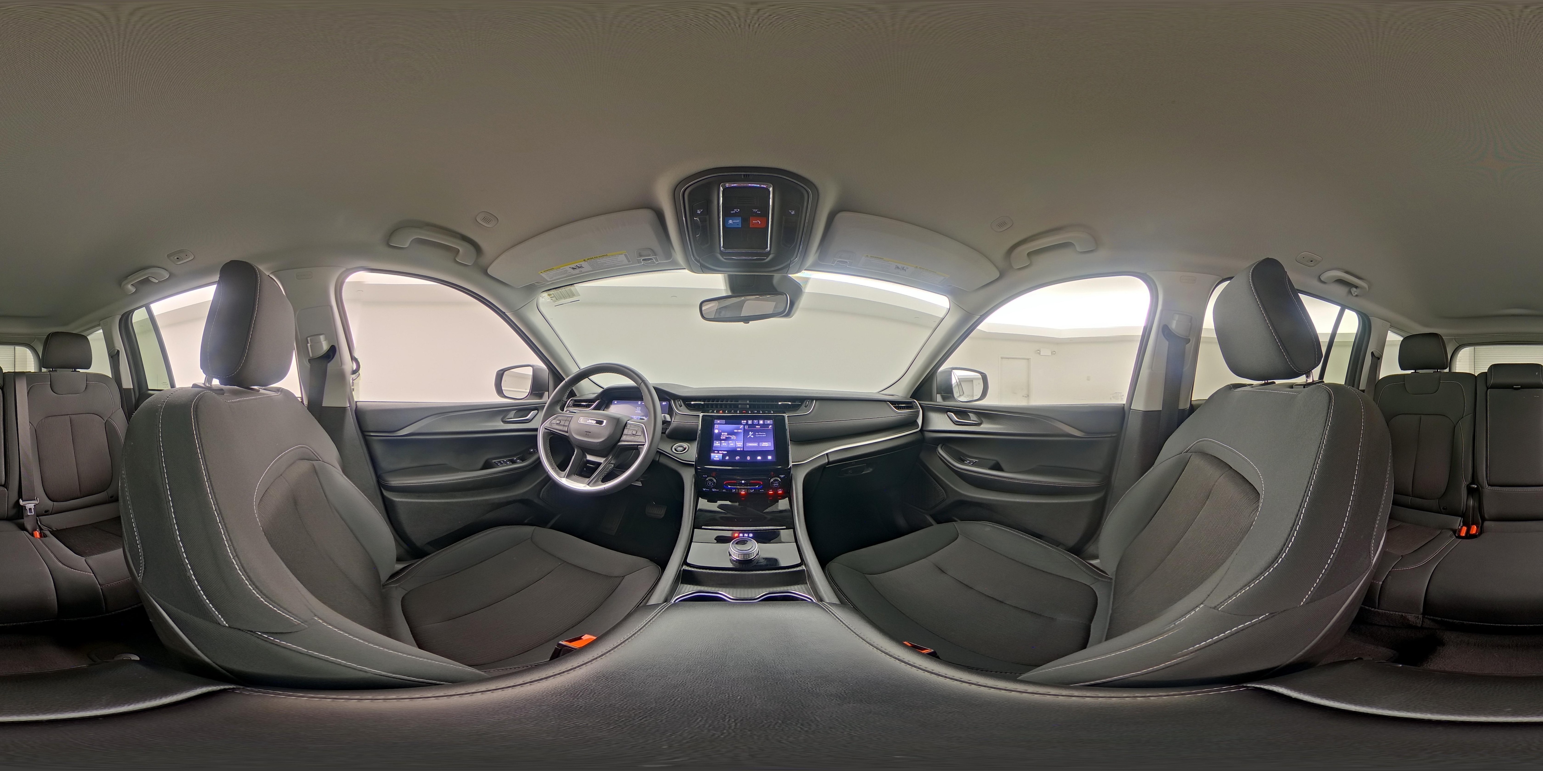 2023 Jeep Grand Cherokee Laredo - Photo 24