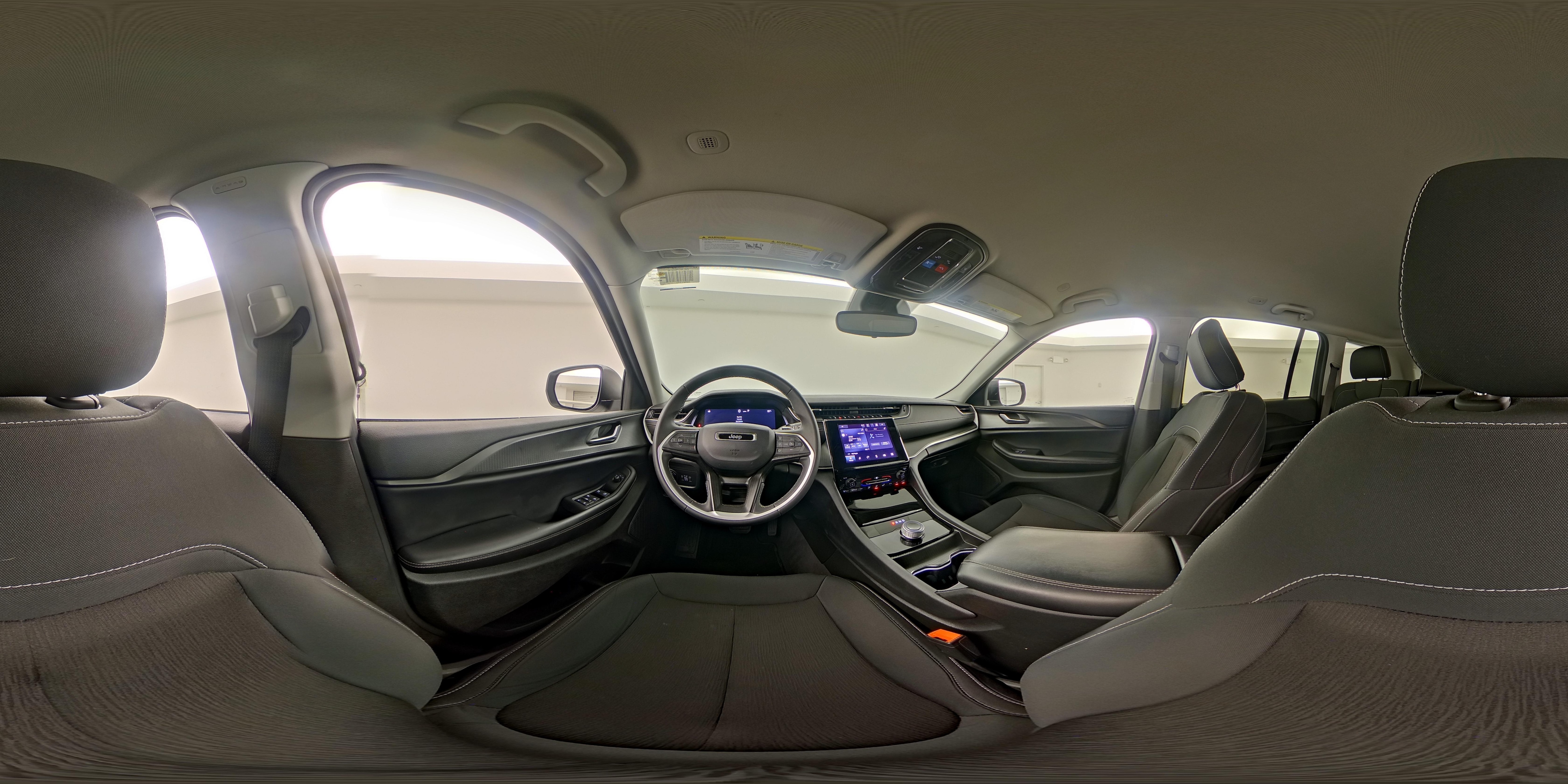 2023 Jeep Grand Cherokee Laredo - Photo 26