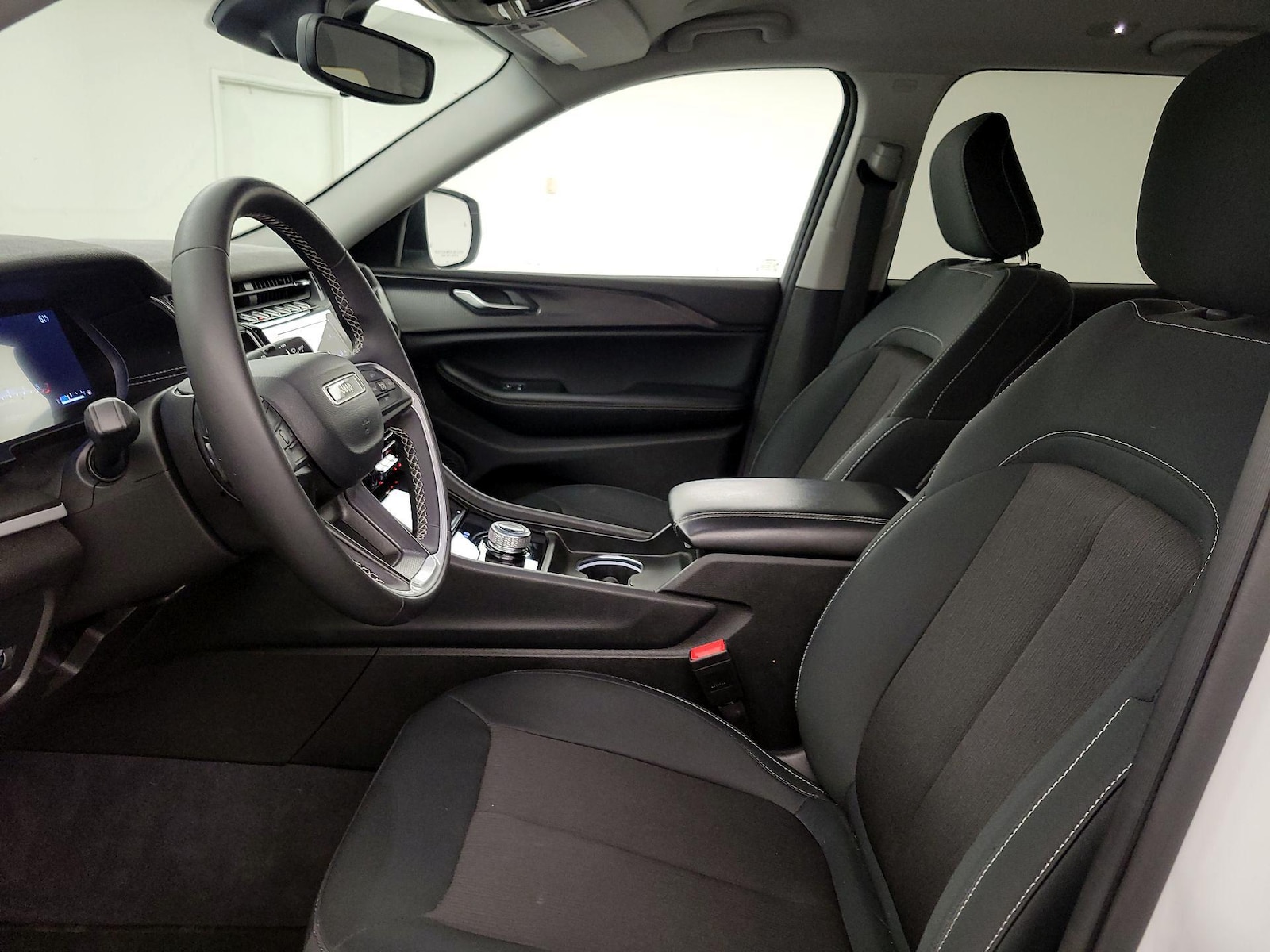 2023 Jeep Grand Cherokee Laredo - Photo 12